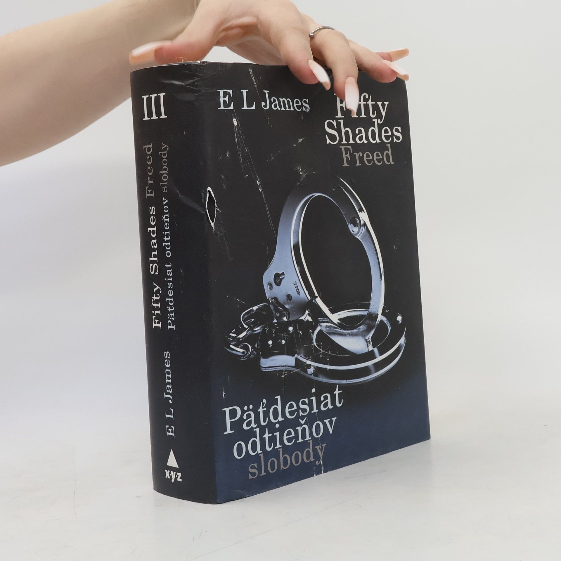 E L James Päťdesiat odtieňov slobody