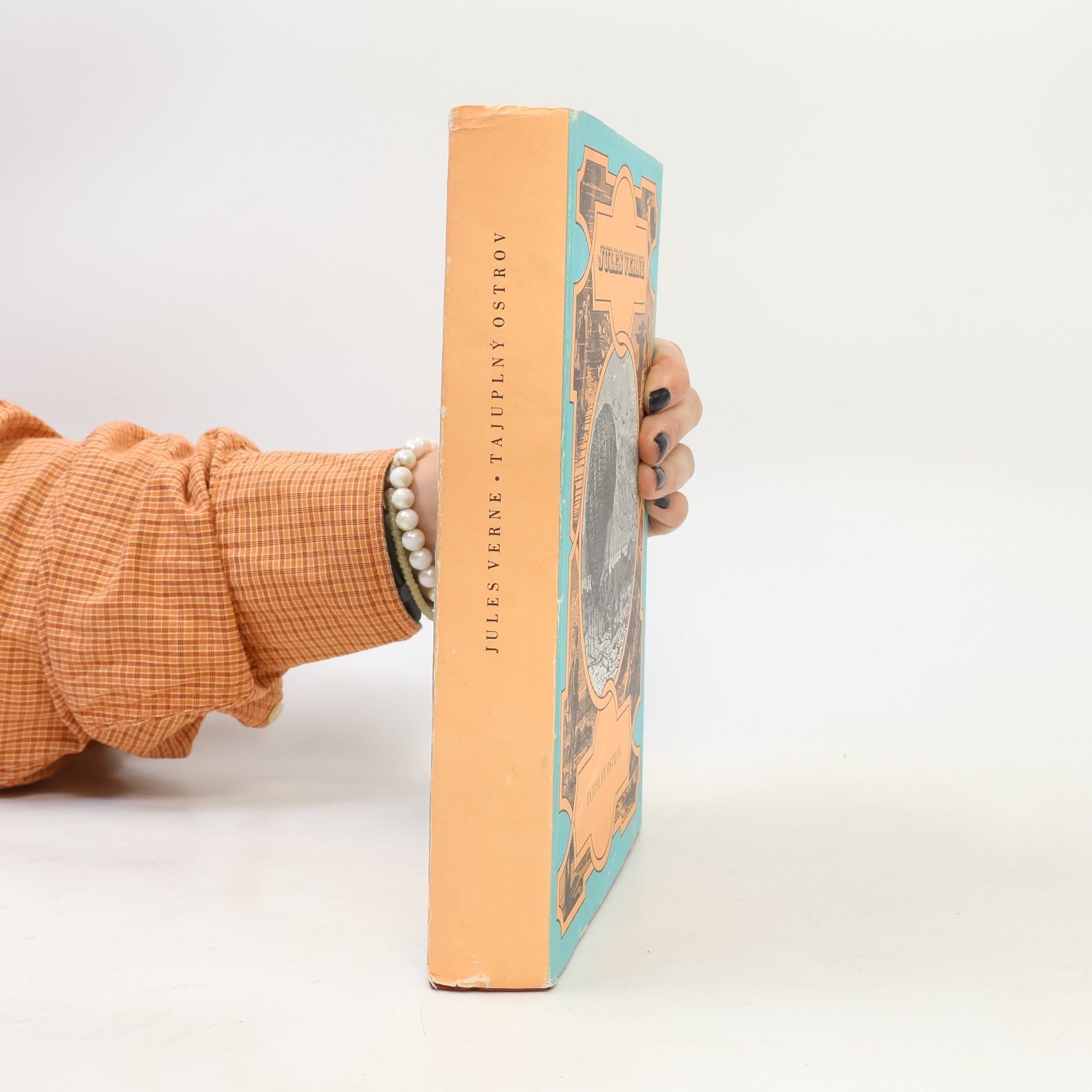 Jules Verne Tajuplný ostrov