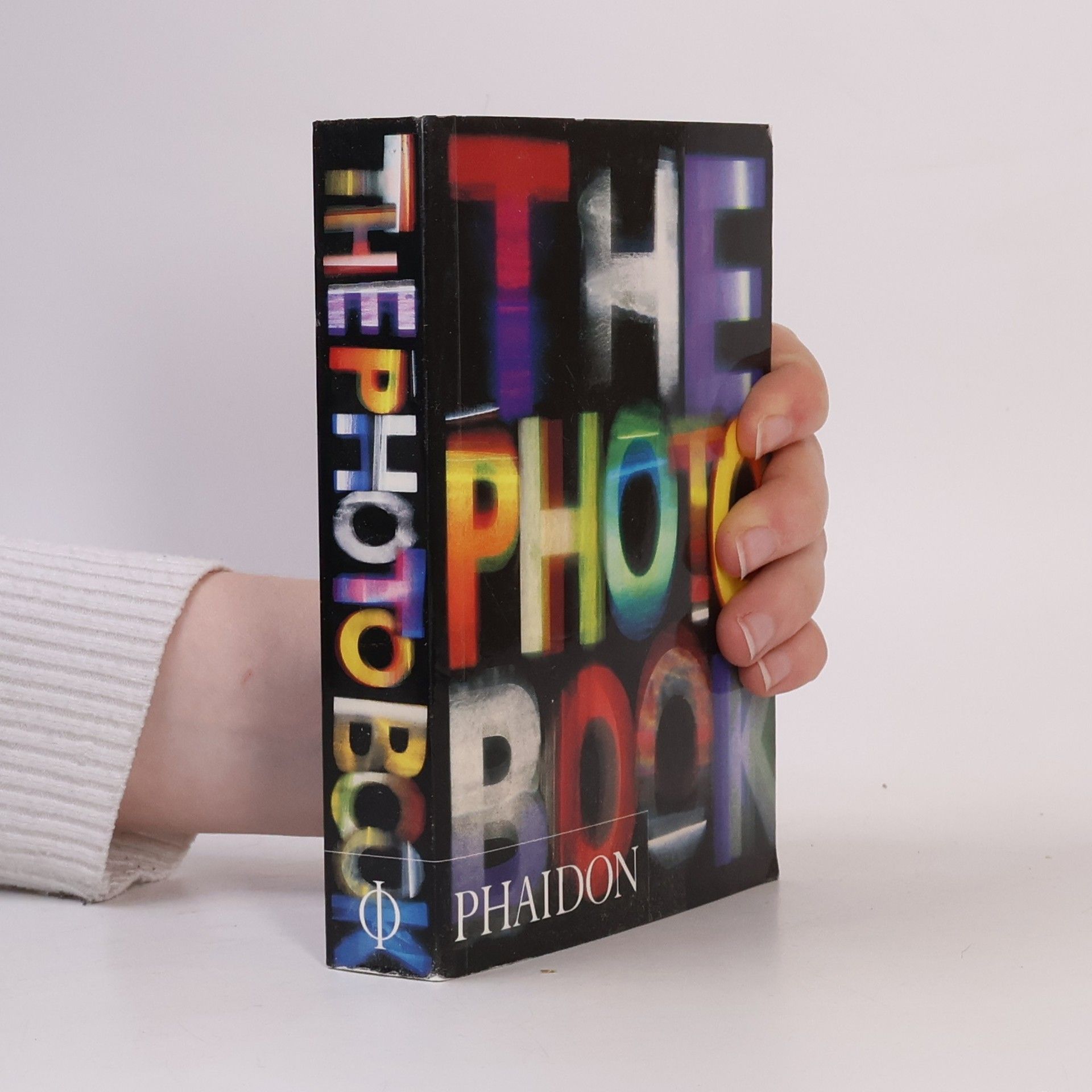 Editors of Phaidon Press The photography book