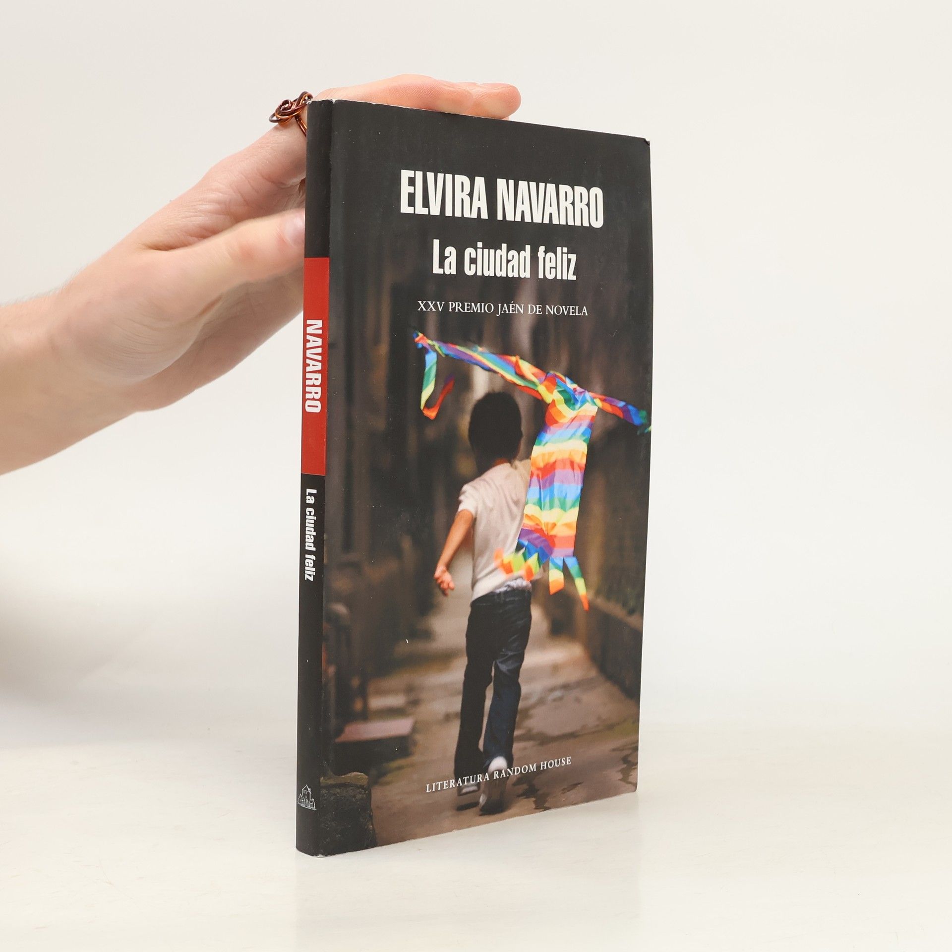 Elvira Navarro Literatura Mondadori: La ciudad feliz