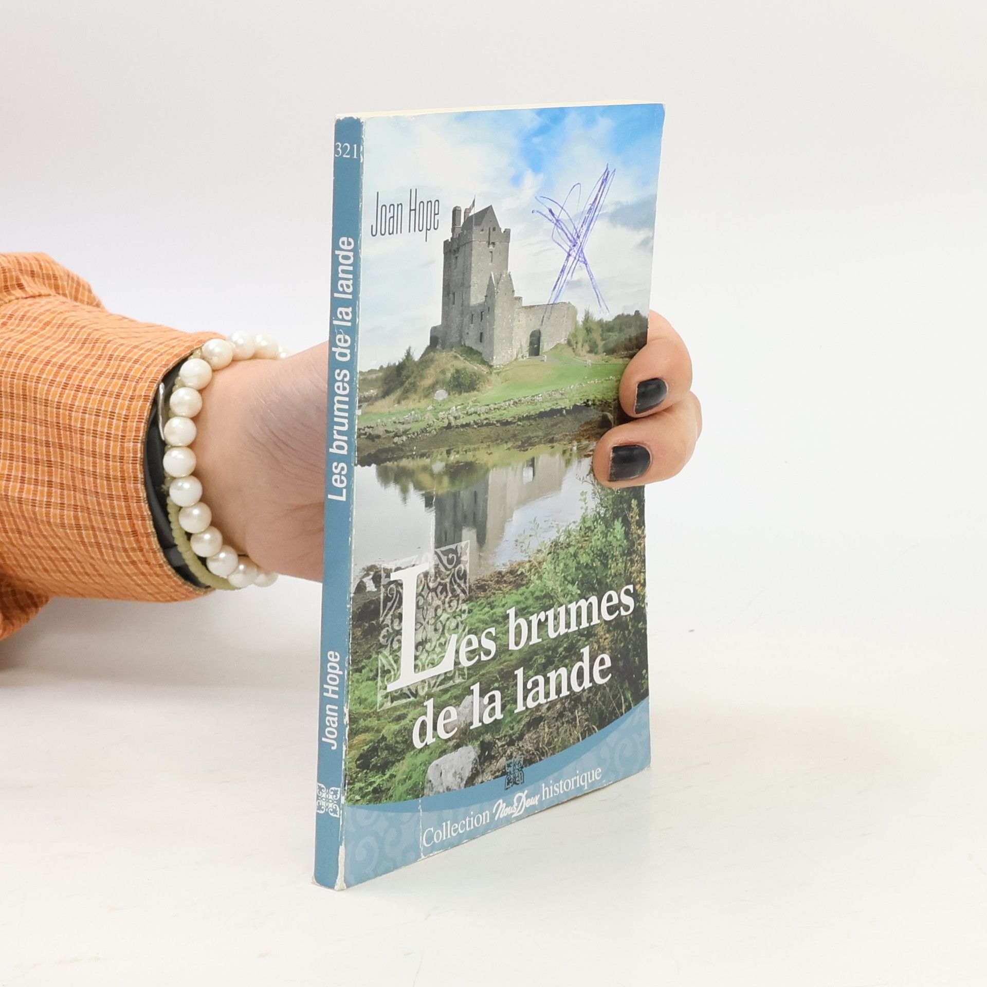 Joan Hope Les brumes de la lande