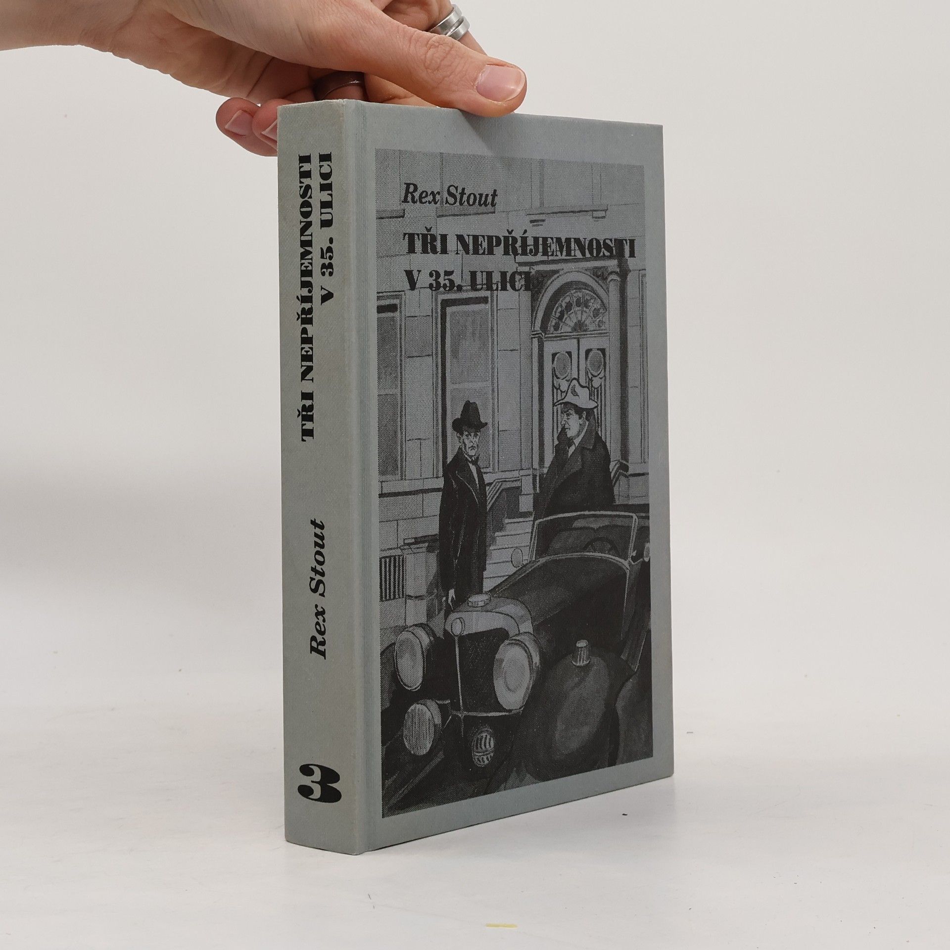 Tři nepříjemnosti v 35. ulici