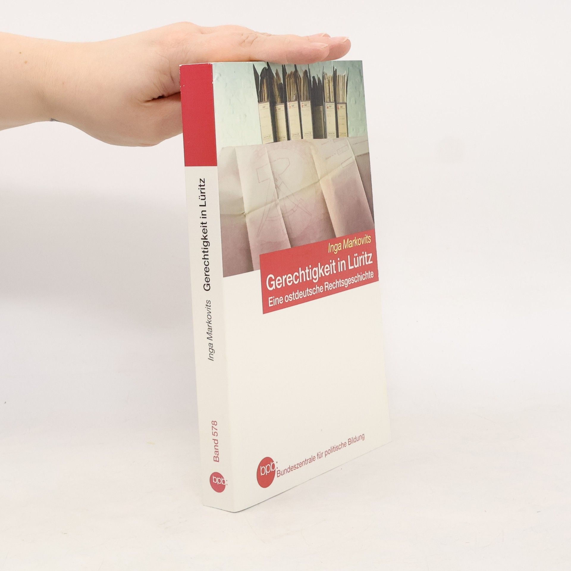 Inga Markovits Gerechtigkeit in Lüritz