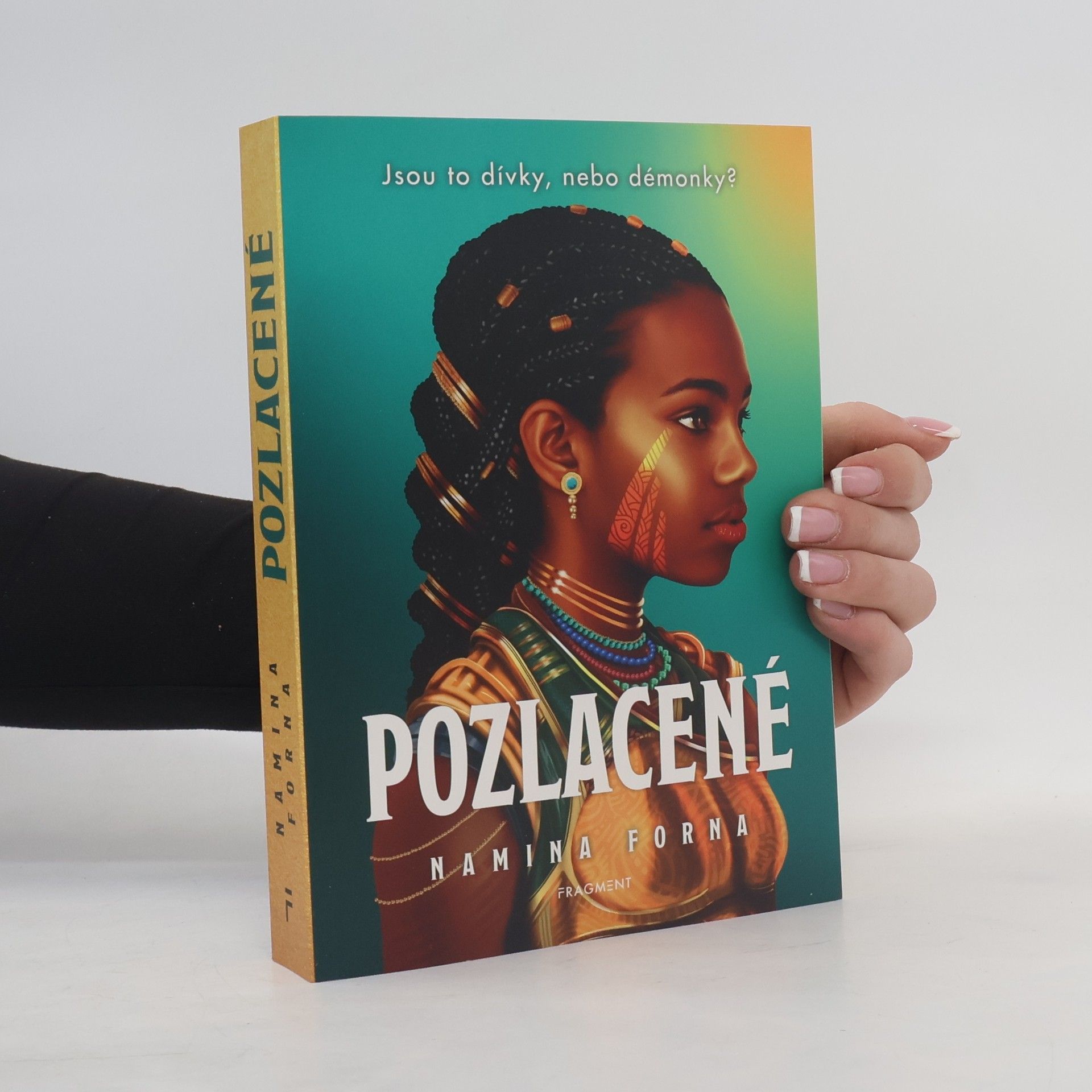 Namina Forna Pozlacené