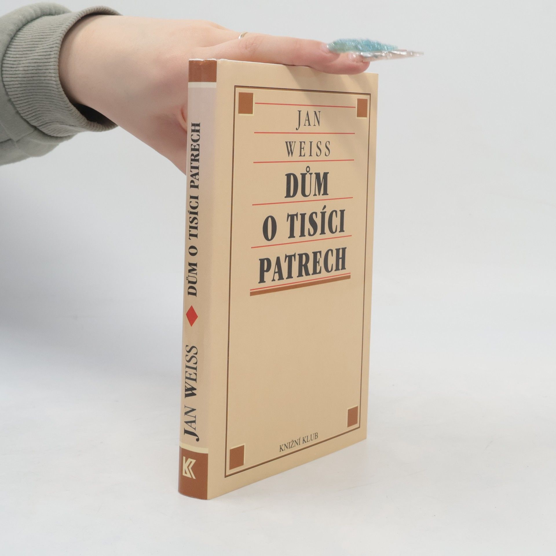 Dům o tisíci patrech