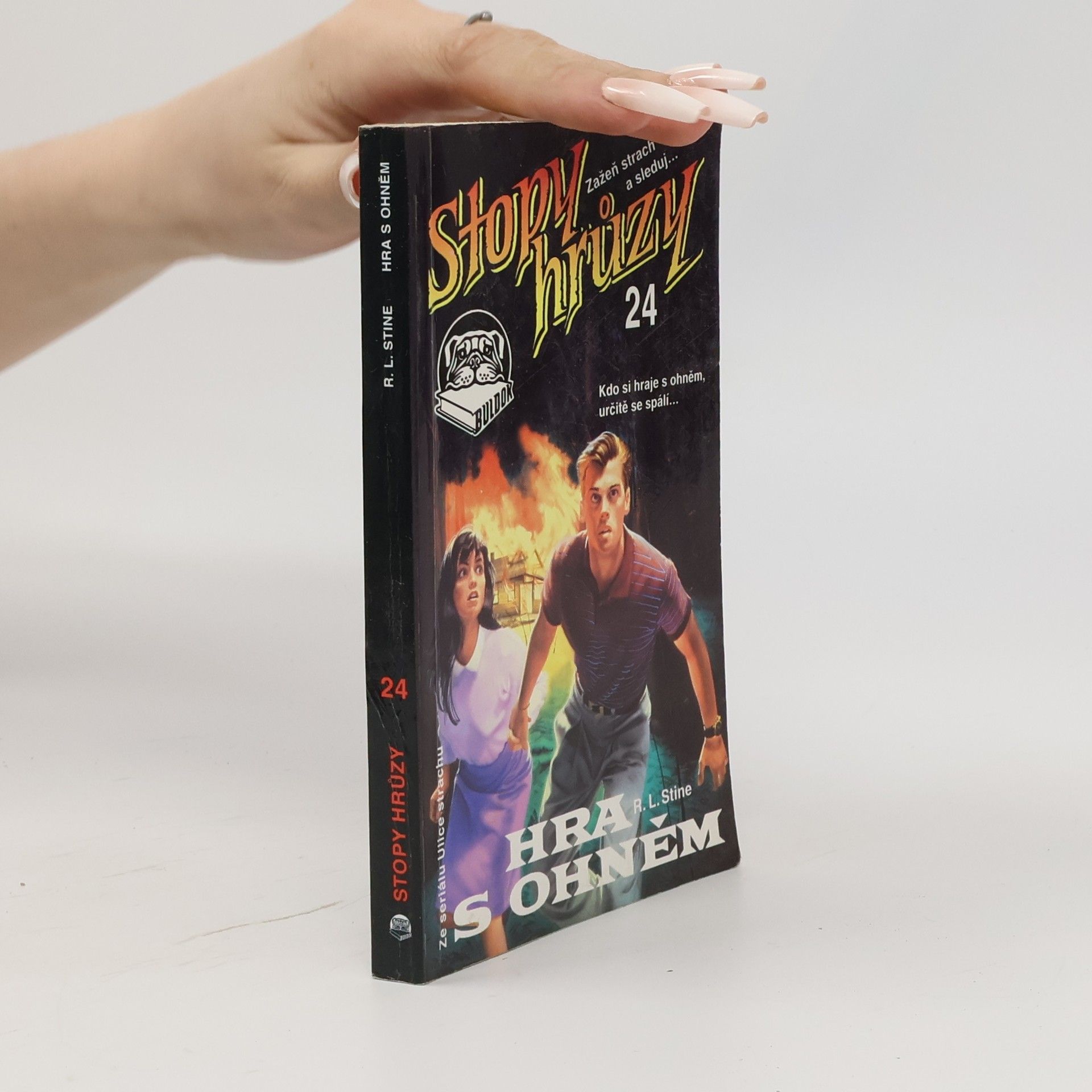 R. L. Stine Hra s ohněm