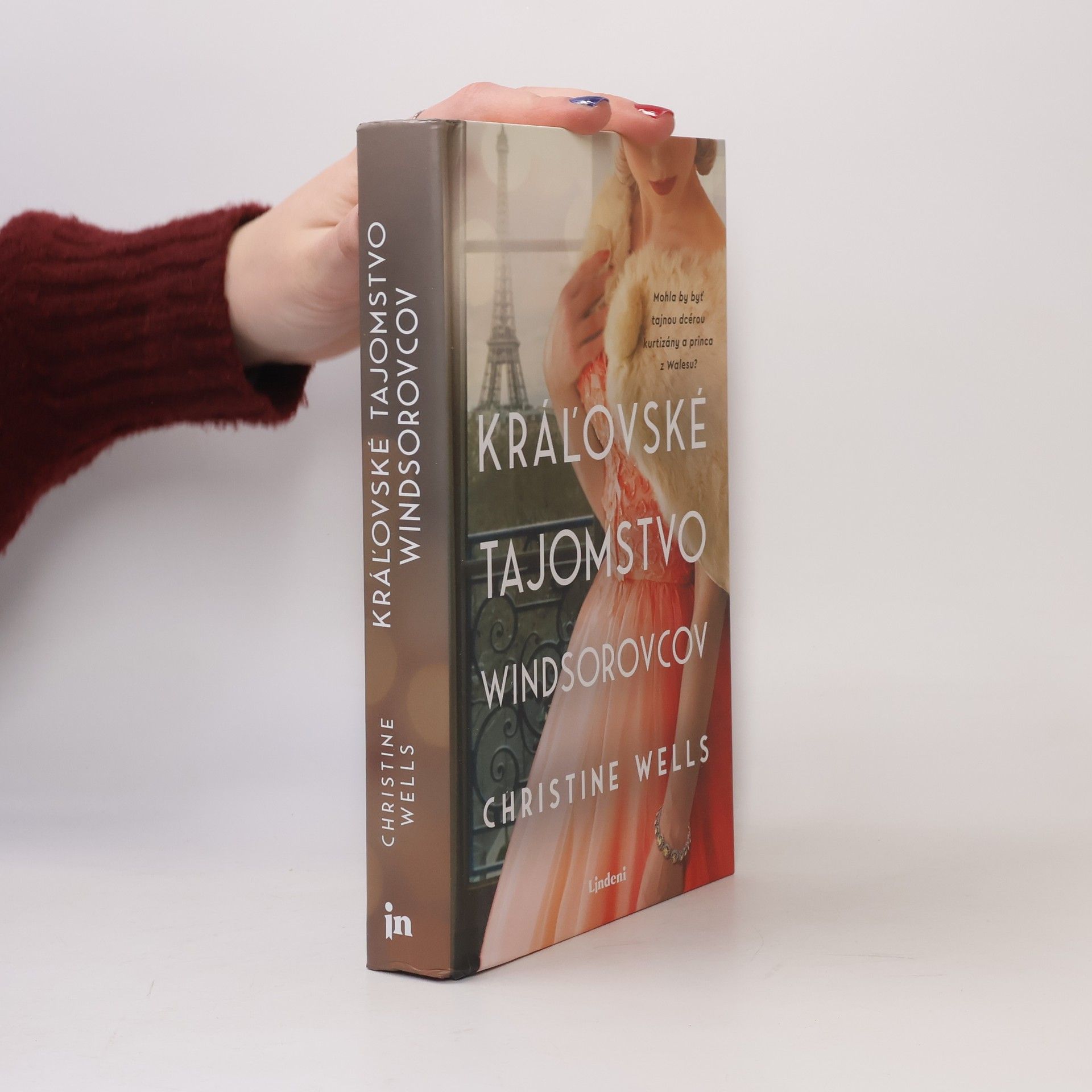 Nikoleta Frantová Kráľovské tajomstvo Windsorovcov