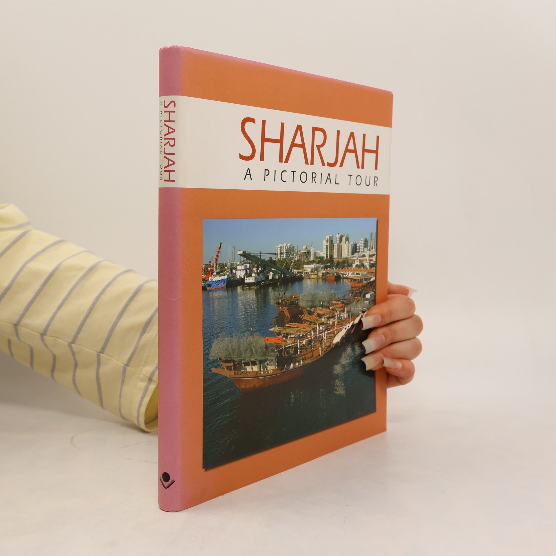 Pippa Sanderson Sharjah