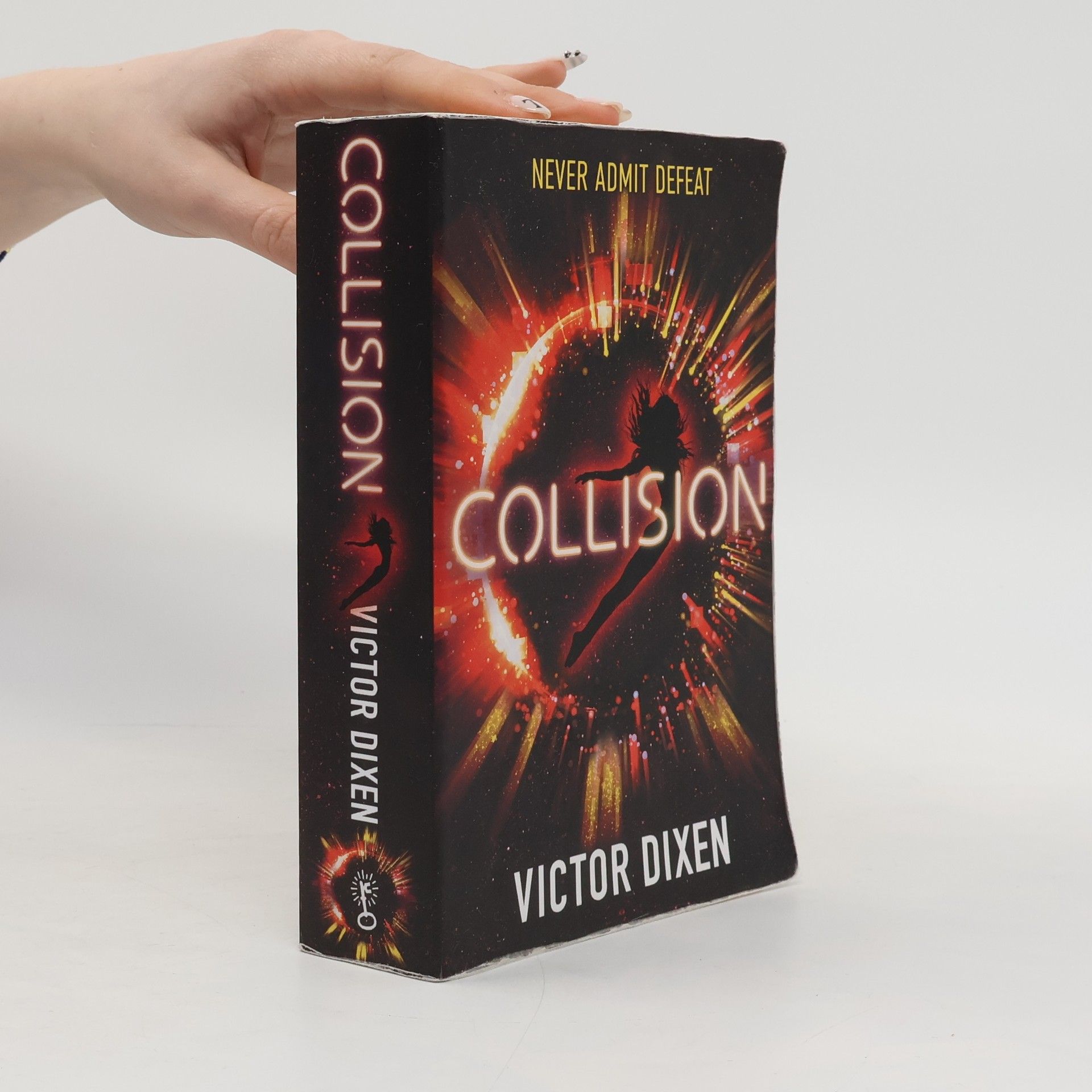 Victor Dixen Collision