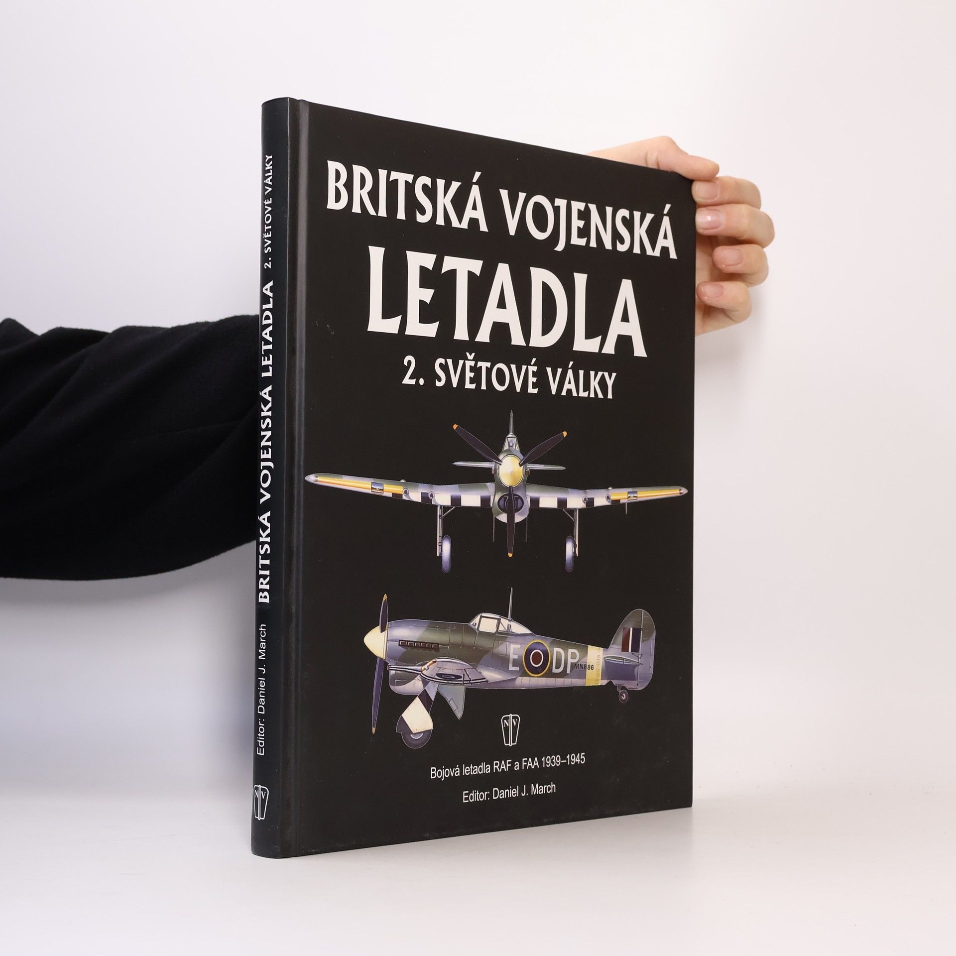 Daniel J. March Britská vojenská letadla 2. světové války
