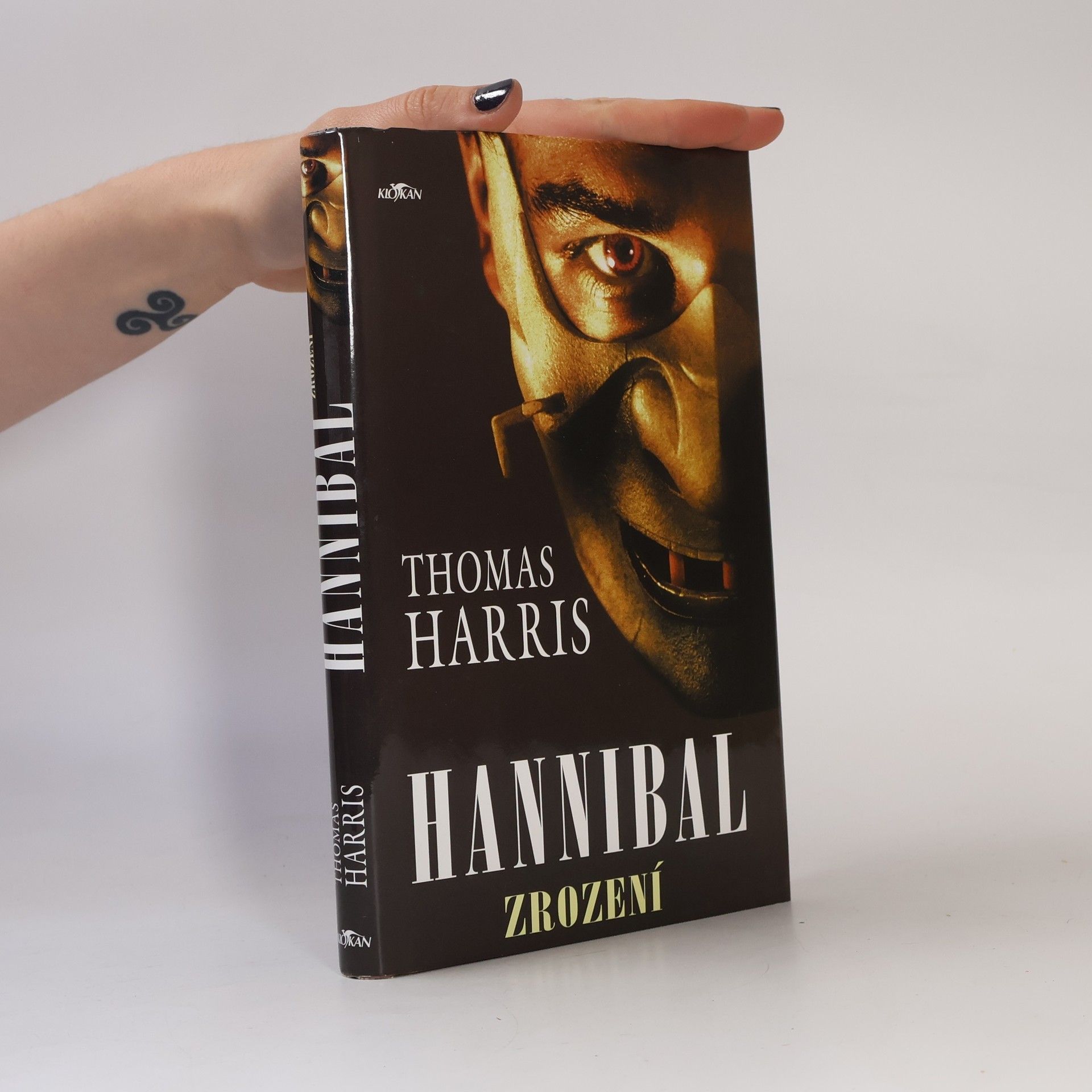 Thomas Harris Hannibal. Zrození