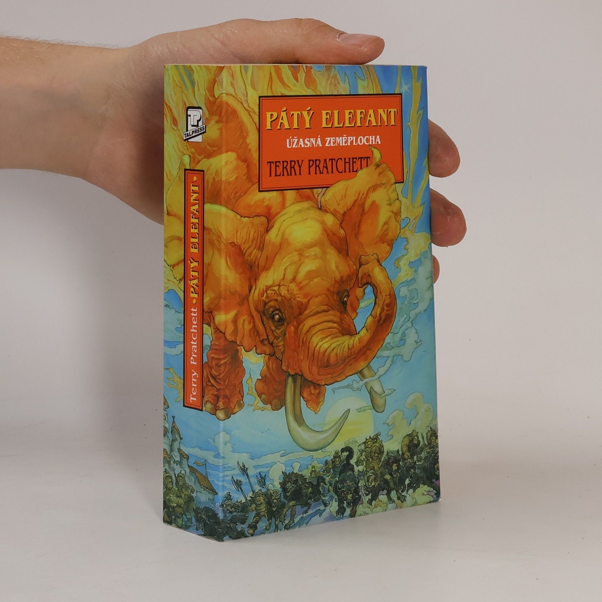 Terry Pratchett Pátý elefant