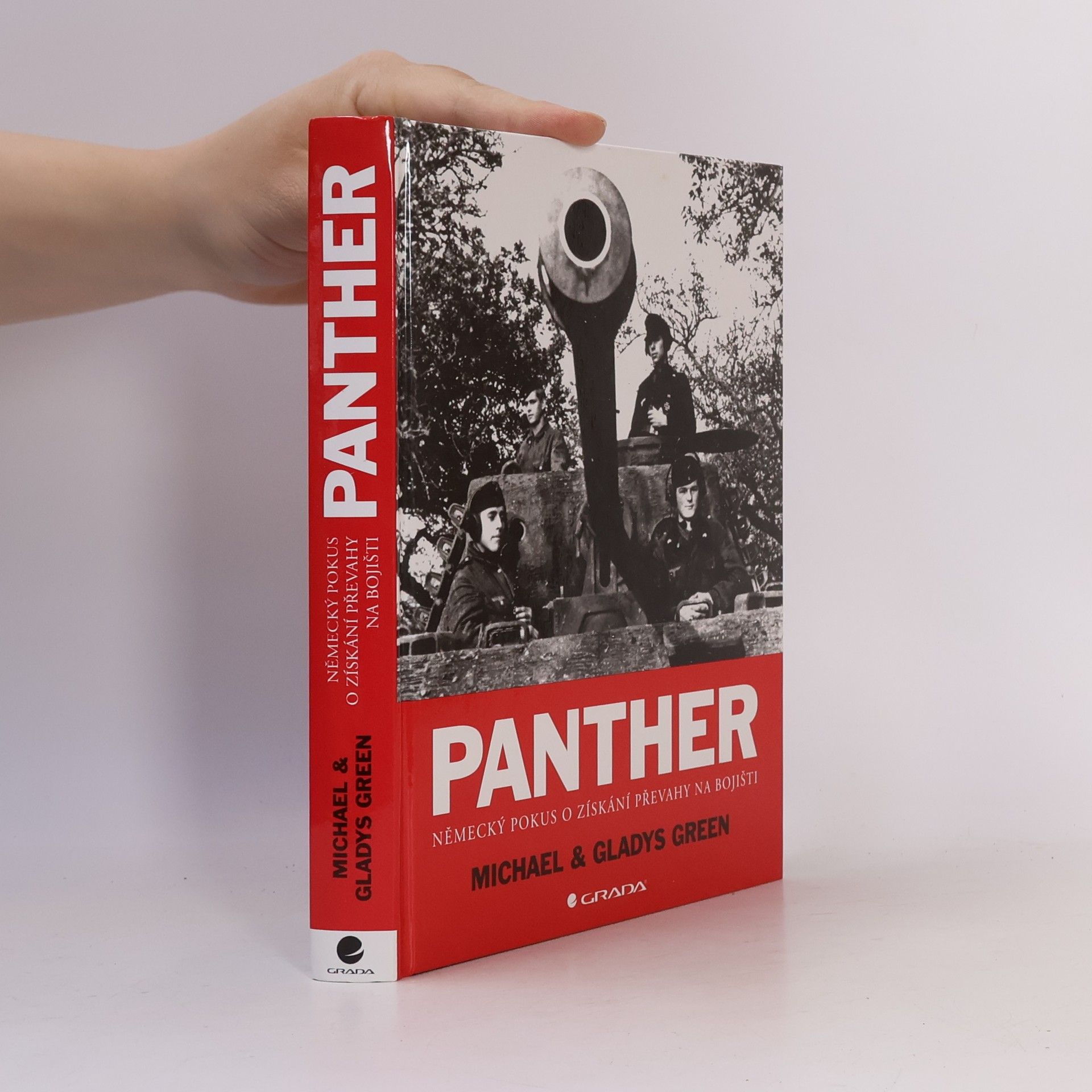 Gladys Green Panther - Německá snaha o dosažení převahy na bojišti