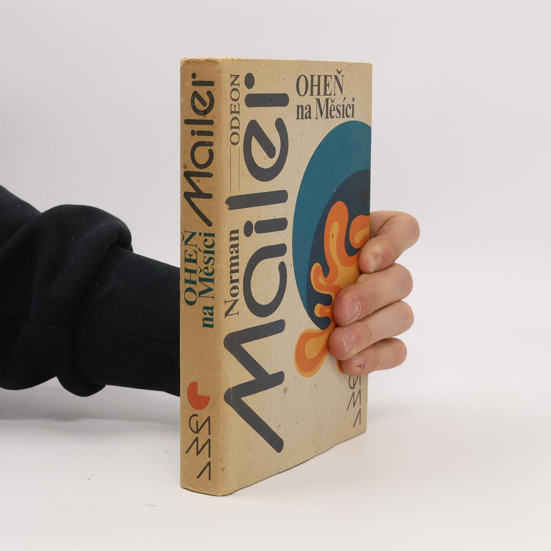 Norman Mailer Oheň na měsíci