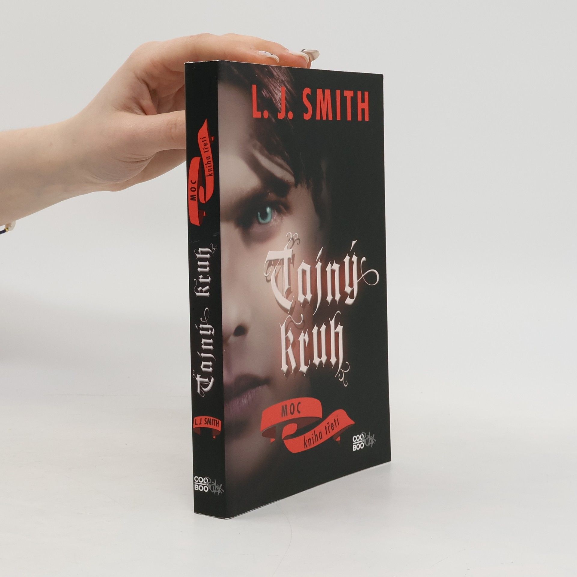 L. J. Smith Tajný kruh. Moc