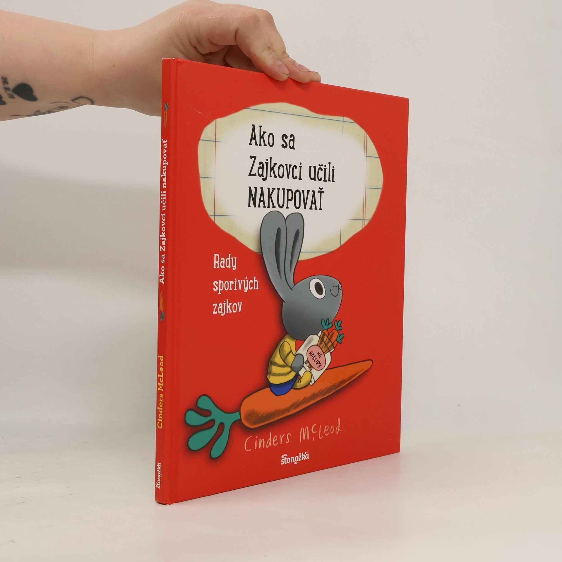 Cinders McLeod Ako sa Zajkovci učili Nakupovať