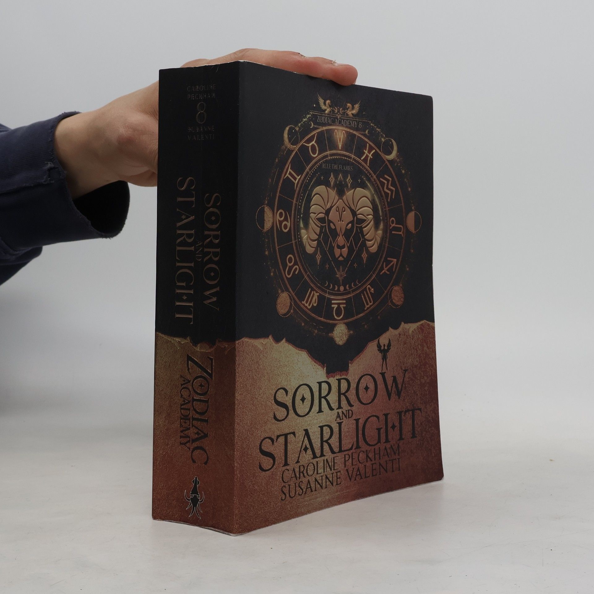 Susanne Valenti Zodiac Academy - 8: Sorrow and Starlight