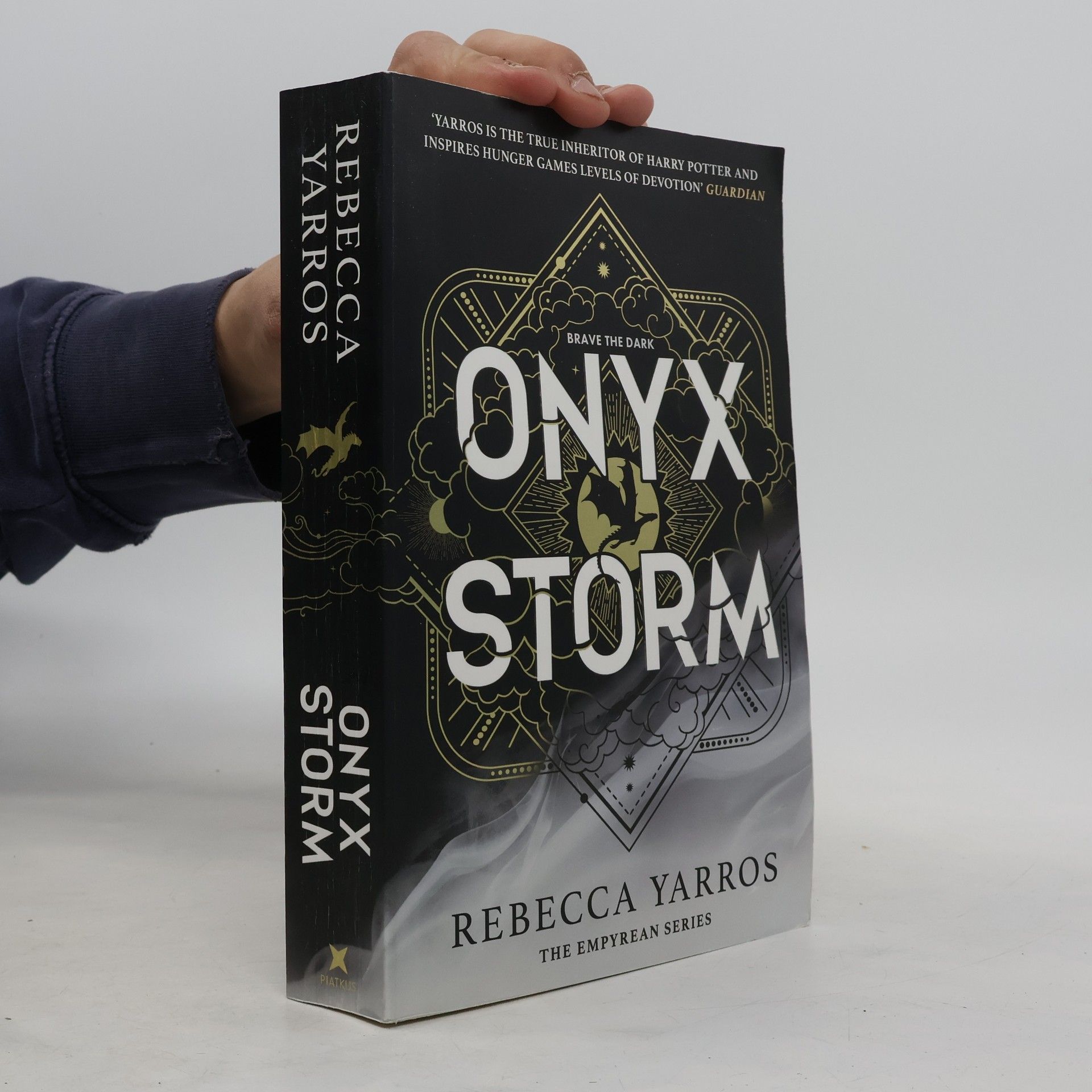 Rebecca Yarros Onyx Storm
