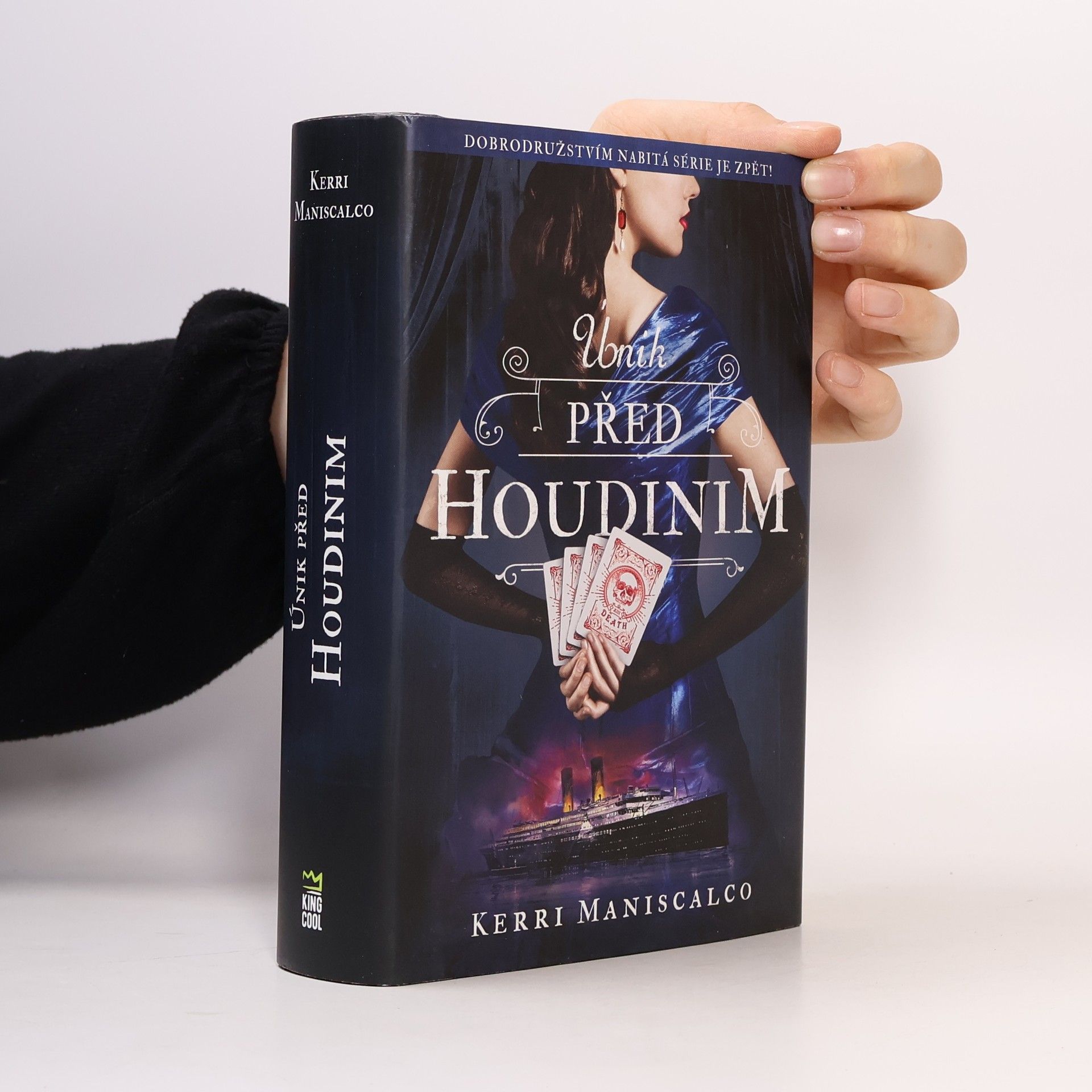 Kerri Maniscalco Únik před Houdinim