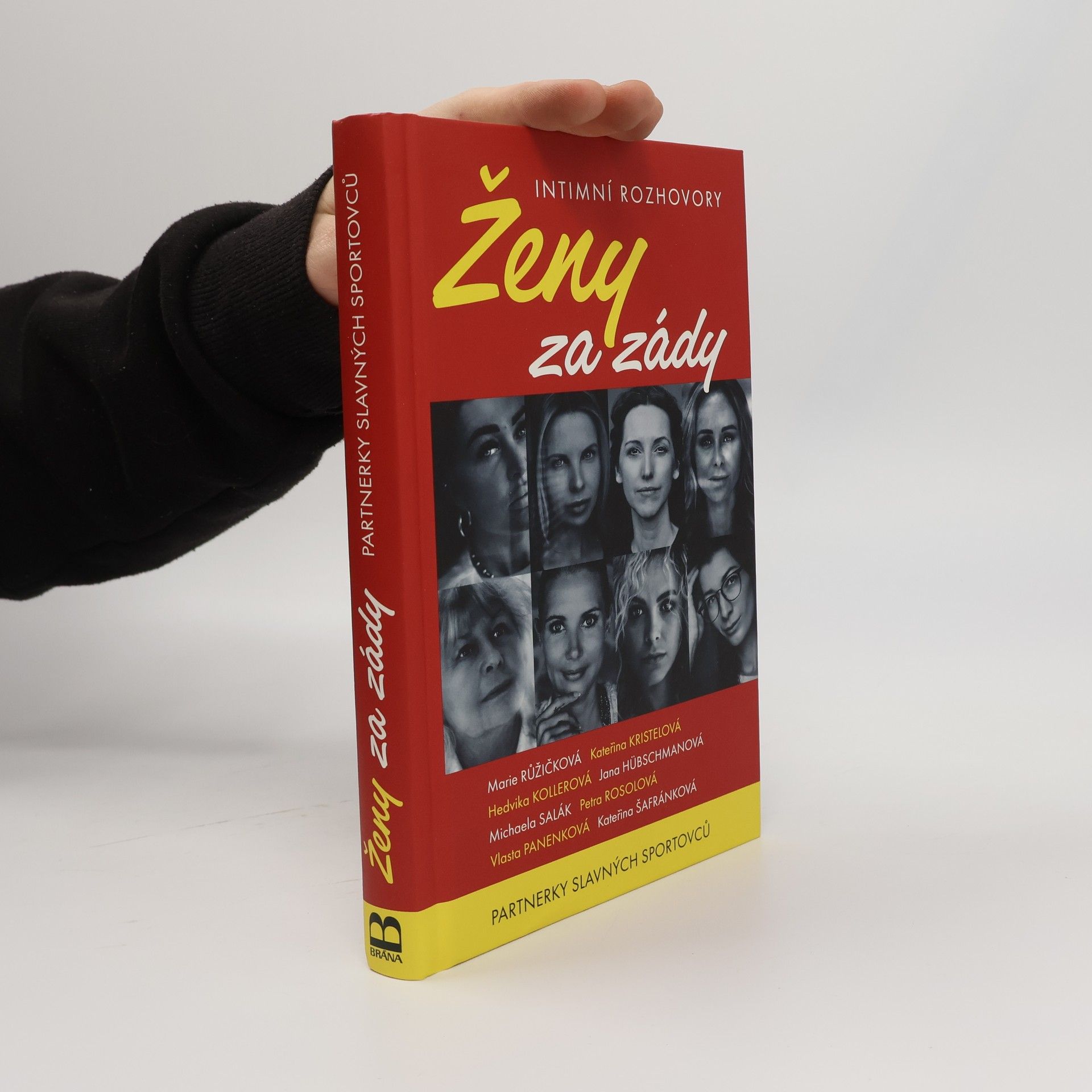 Kateřina Kristelová Ženy za zády