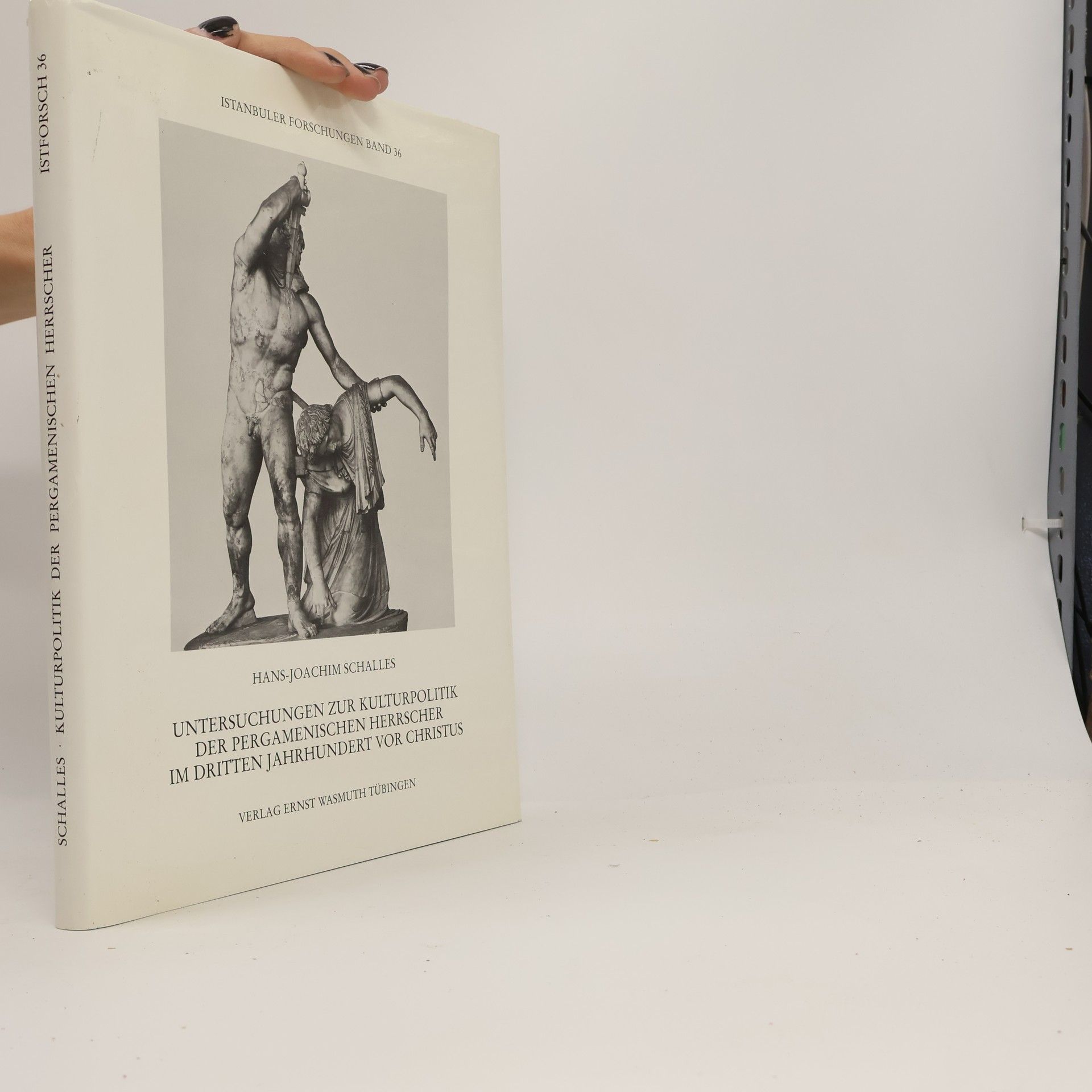 Kolektív autorov Untersuchungen zur Kulturpolitik der Pergamenischen herrscher im dritten Jahrhundert vor Christus