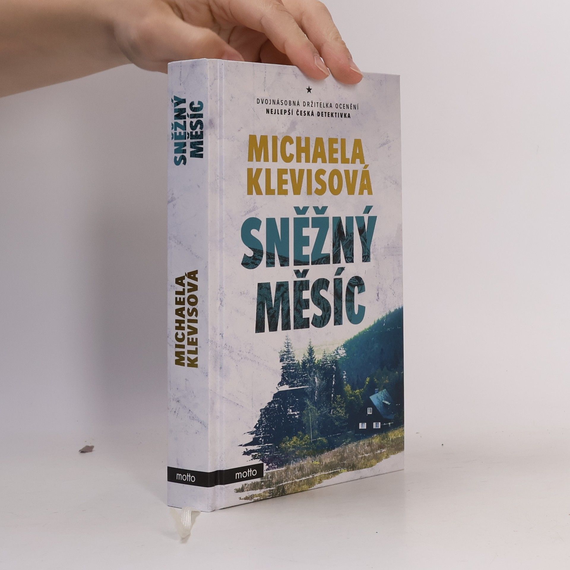 Michaela Klevisová Sněžný měsíc