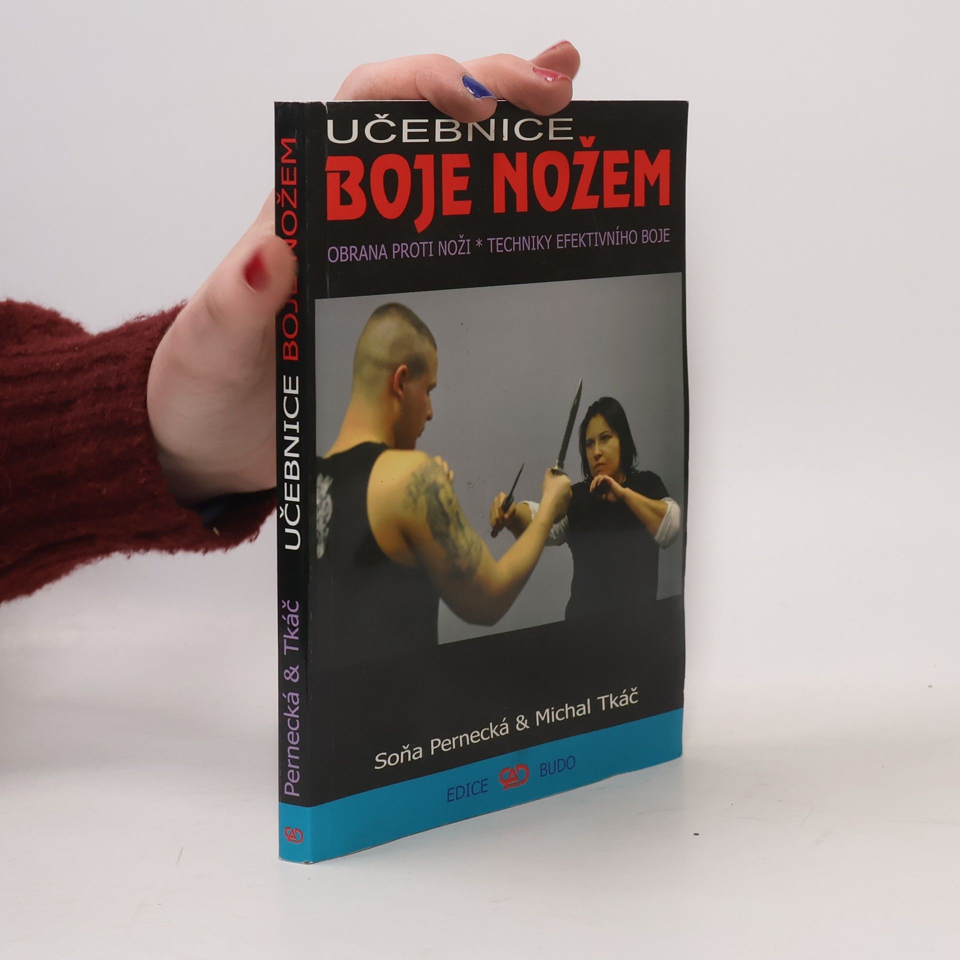 Soňa Pernecká Učebnice boje nožem