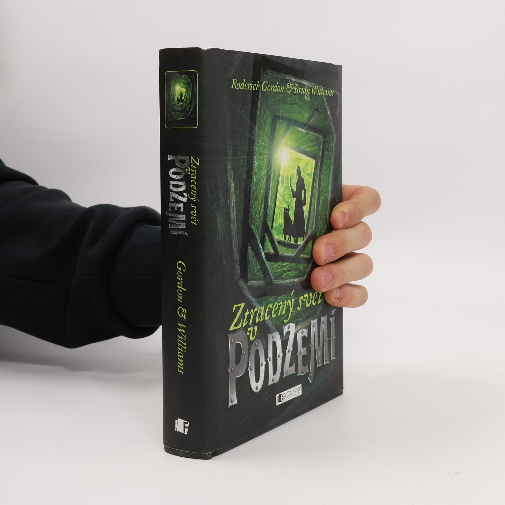 Roderick Gordon Ztracený svět v podzemí