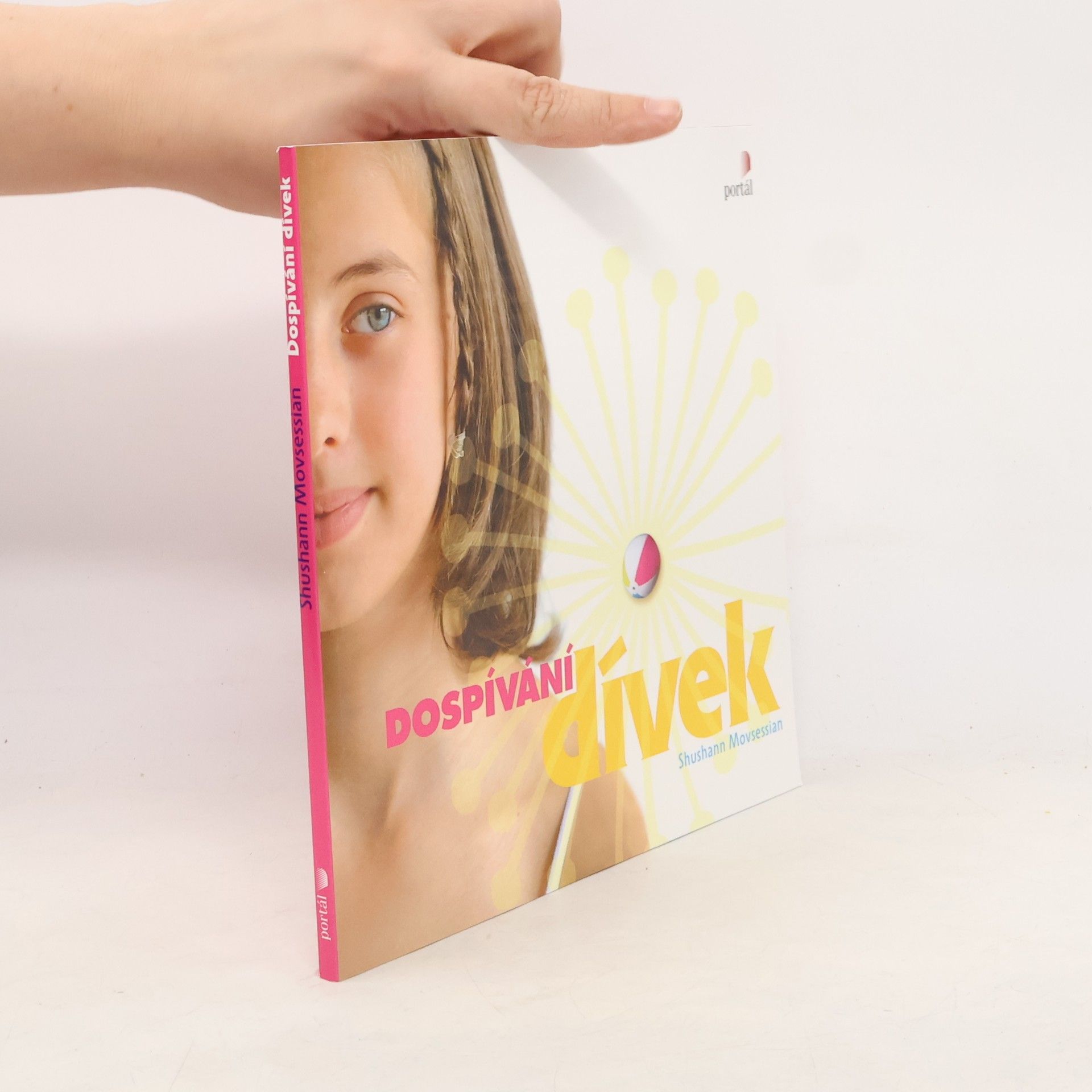 Shushann Movsessian Dospívání dívek