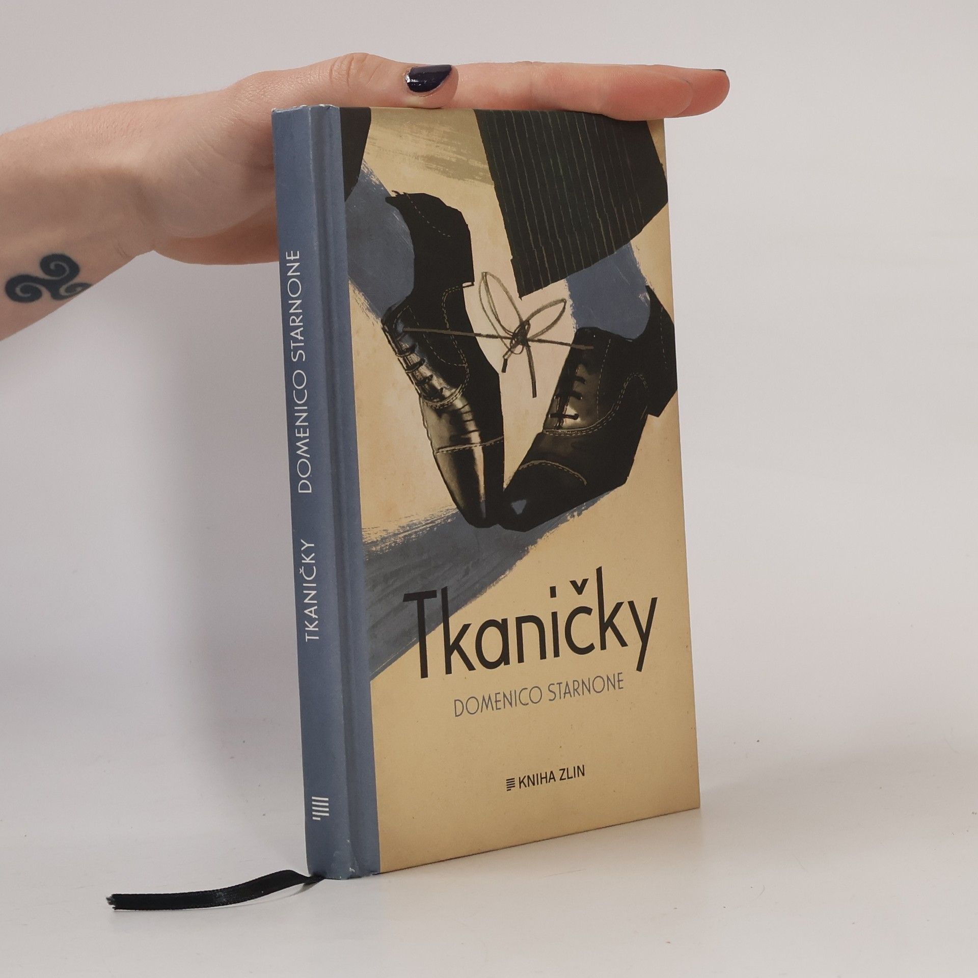 Domenico Starnone Tkaničky