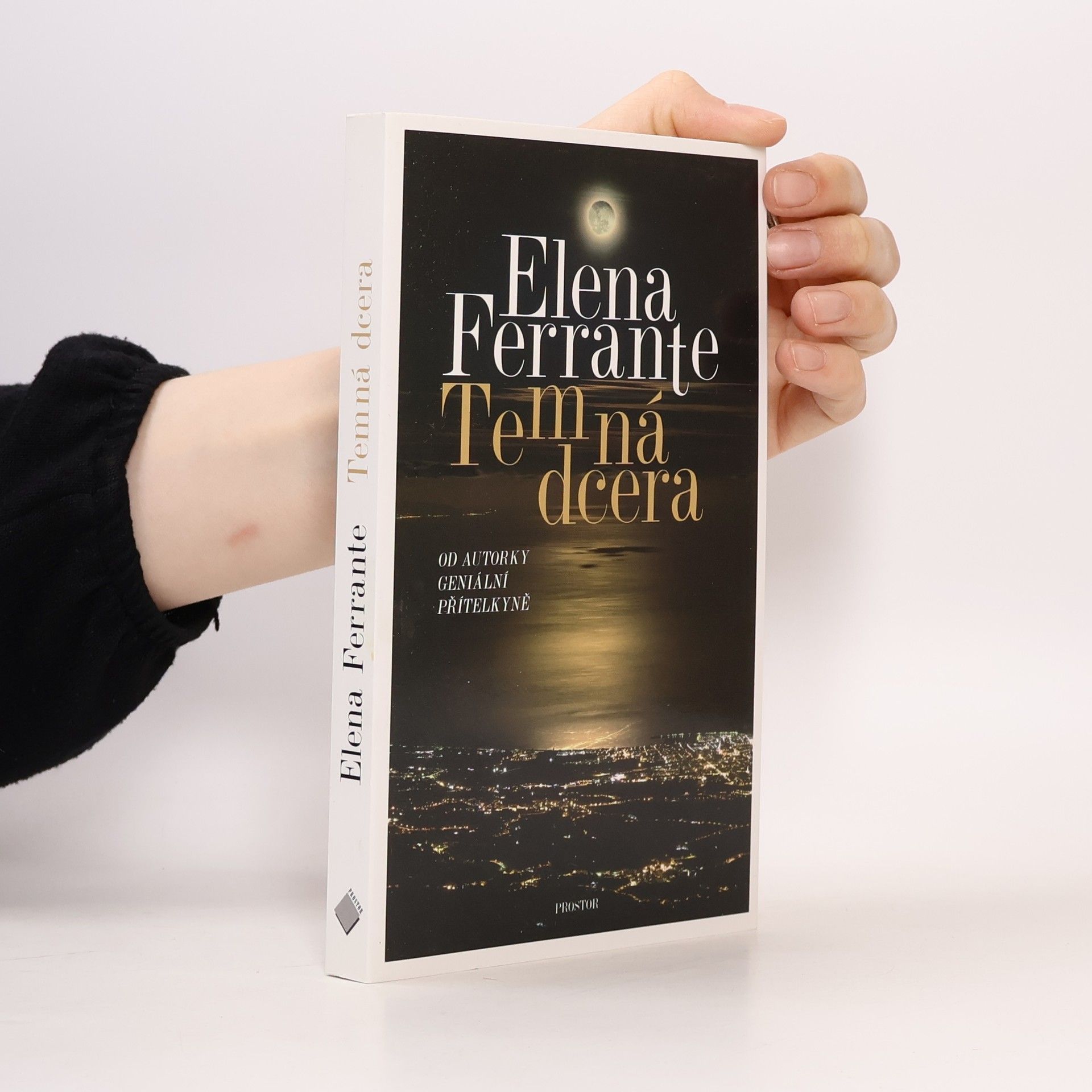 Elena Ferrante Temná dcera