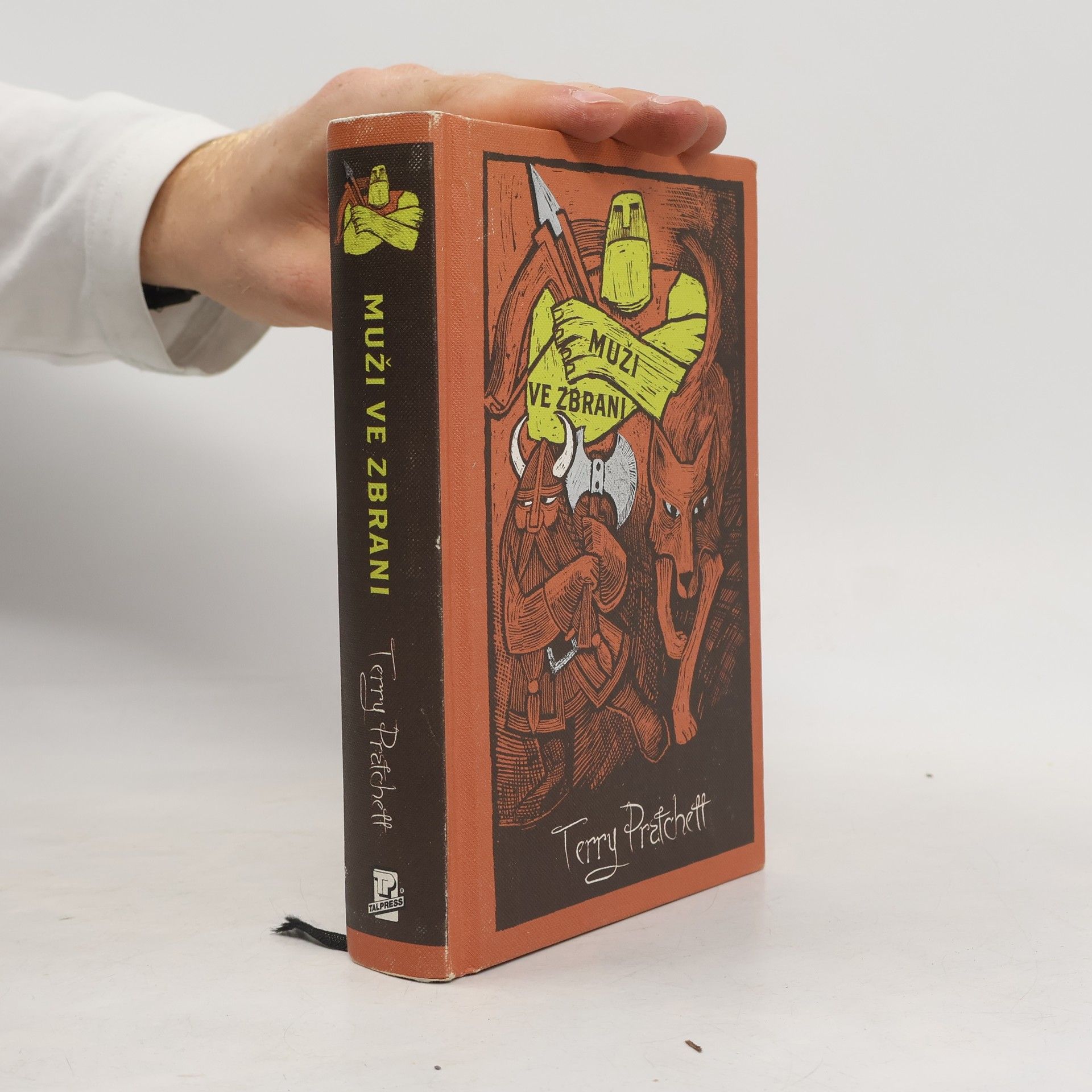 Terry Pratchett Muži ve zbrani