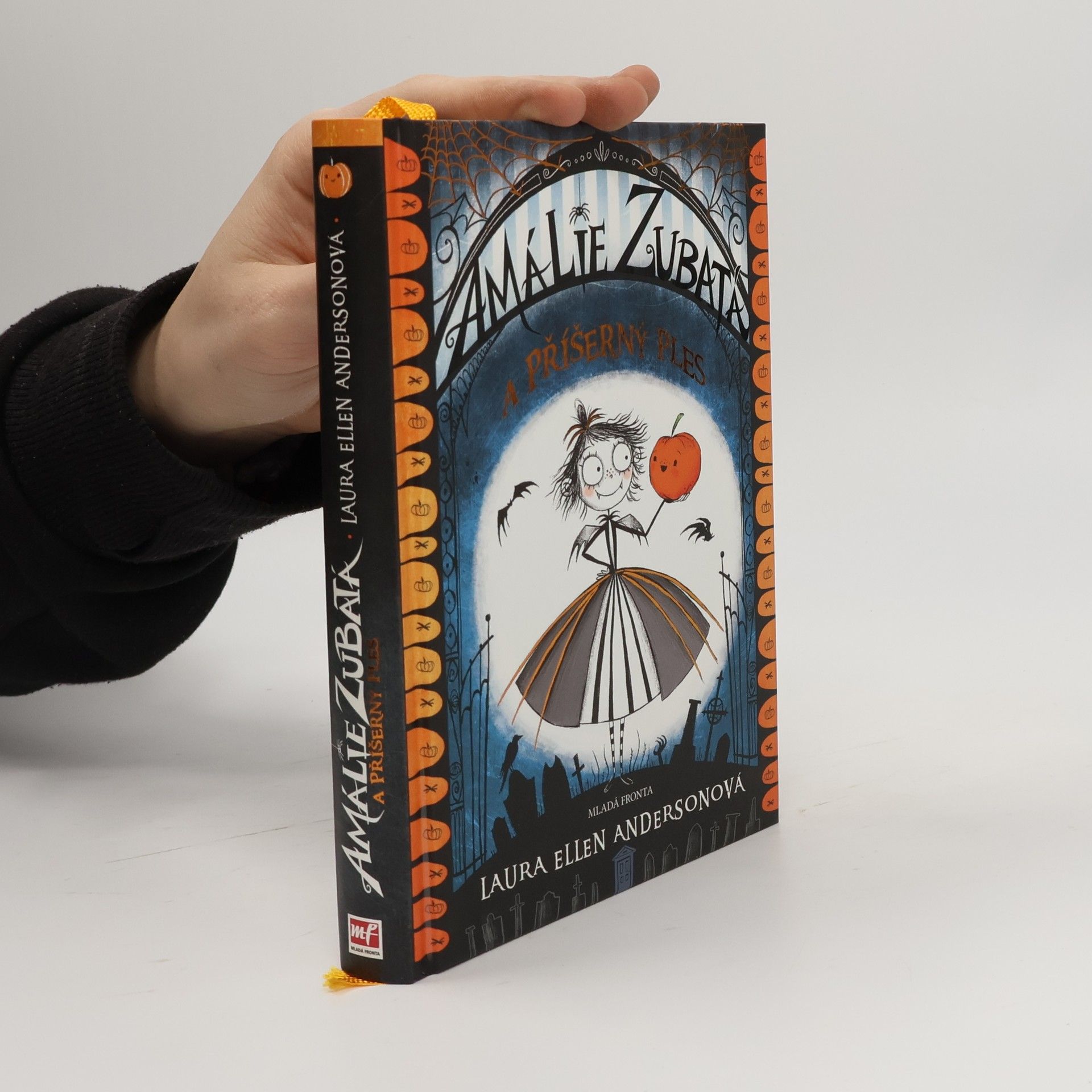 Laura Anderson Amálie Zubatá a příšerný ples