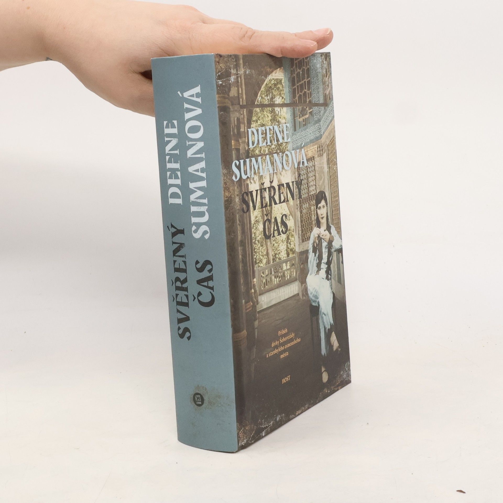 Defne Suman Svěřený čas