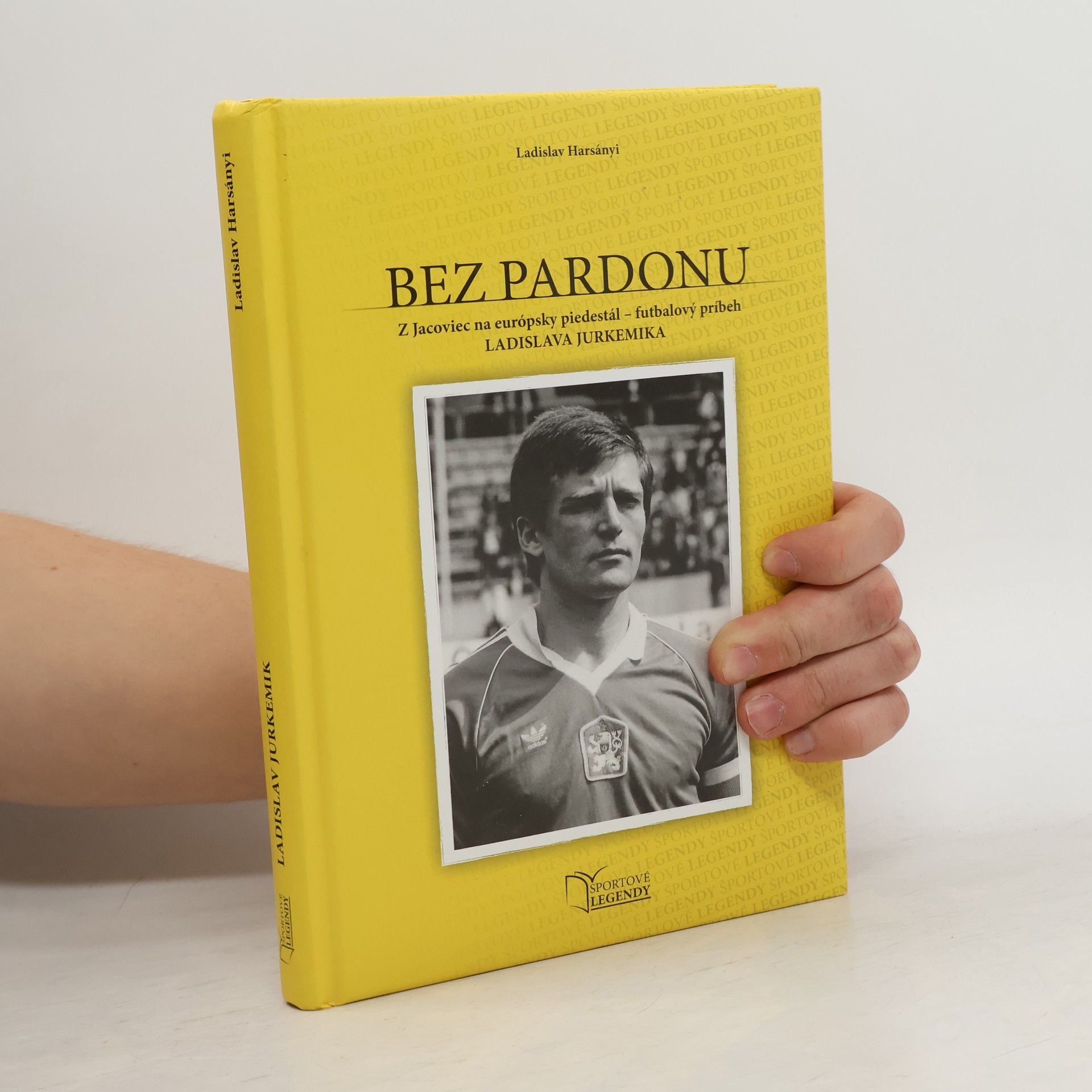 Bez pardonu: Z Jacoviec na európsky piedestál - futbalový príbeh Ladislava Jurkemika