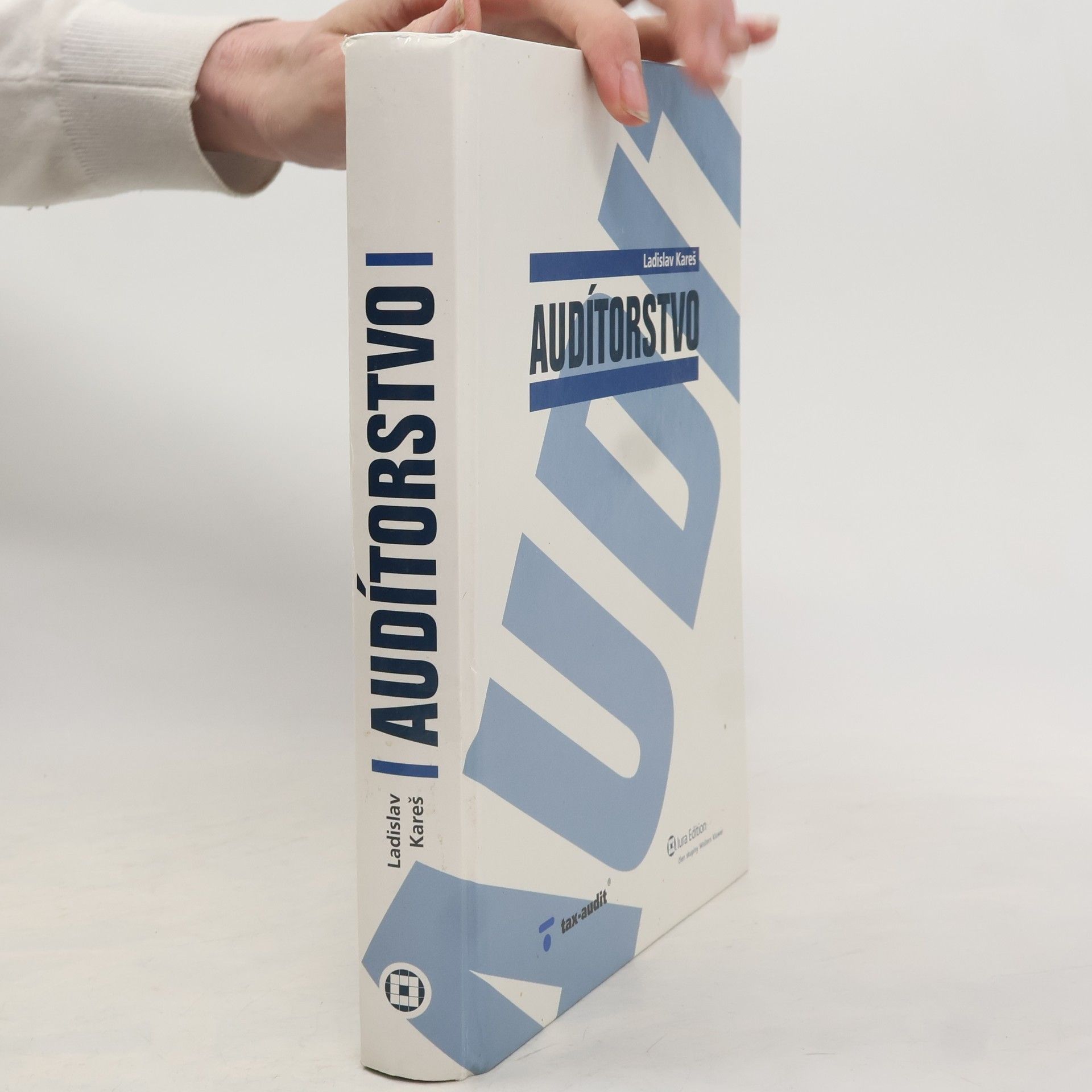 Ladislav Kareš̌ Audítorstvo