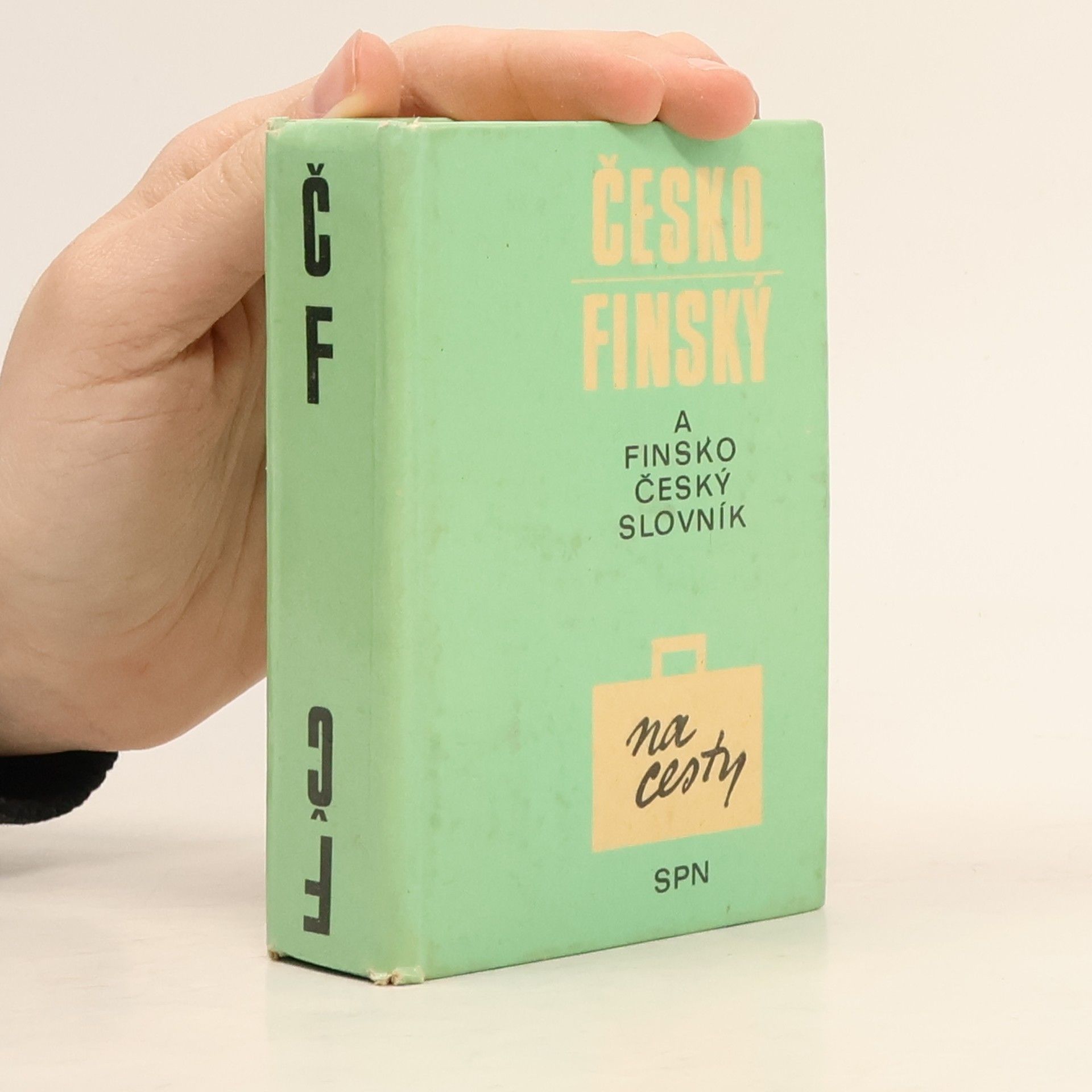 Hilkka Annikki Lindroos Česko-finský a finsko-český slovník na cesty