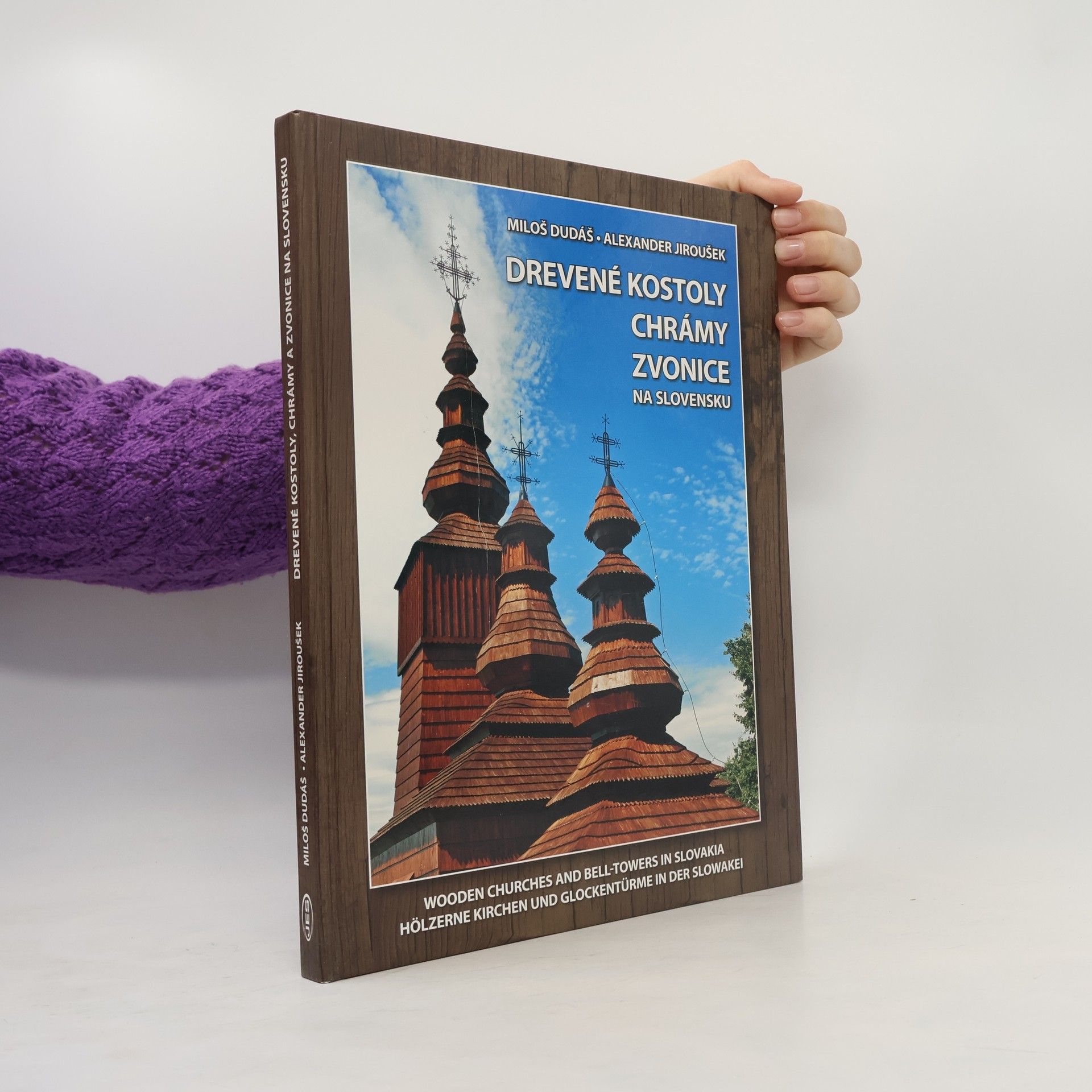 Drevené kostoly, chrámy a zvonice na Slovensku