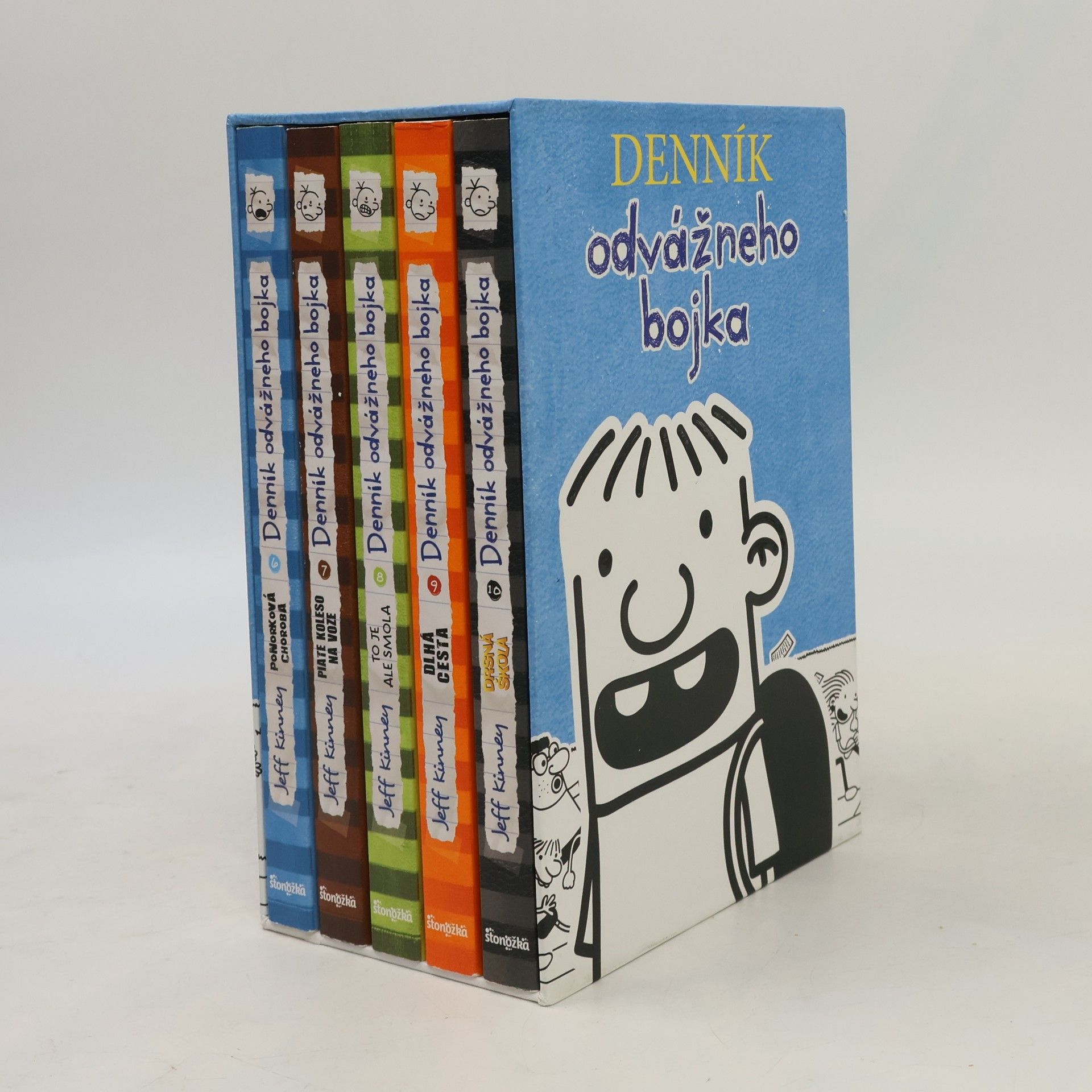 Jeff Kinney Denník odvážného bojka 6-10