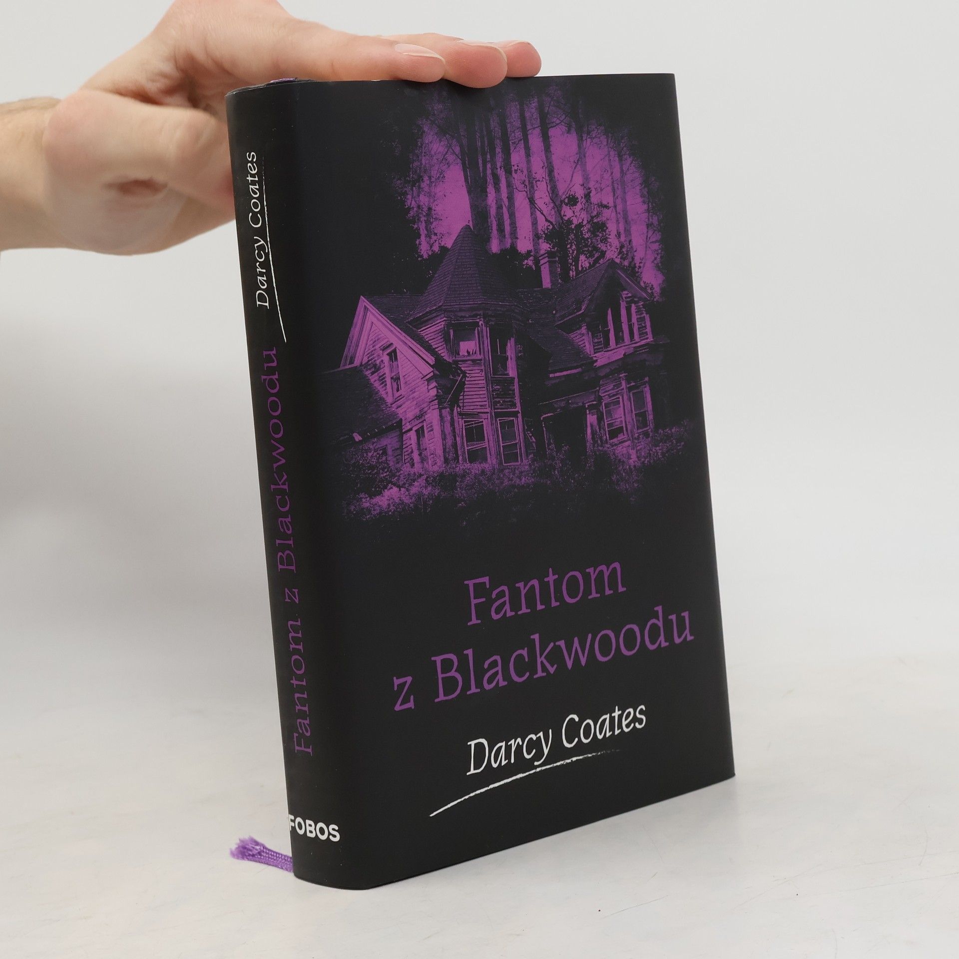 Darcy Coates Fantom z Blackwoodu