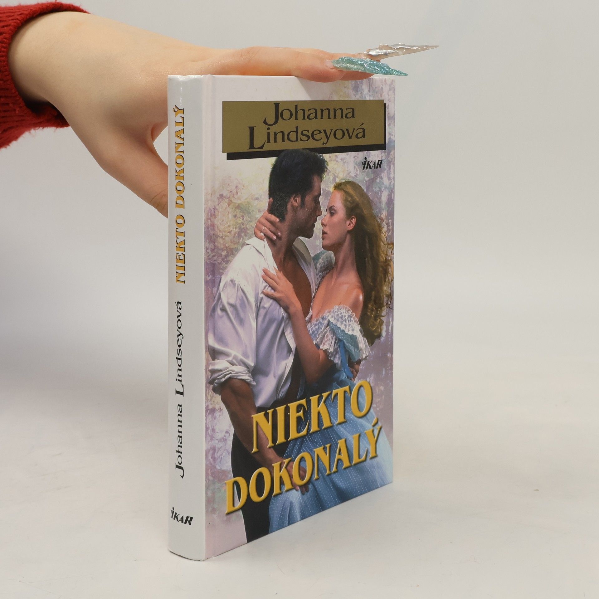 Johanna Lindsey Niekto dokonalý