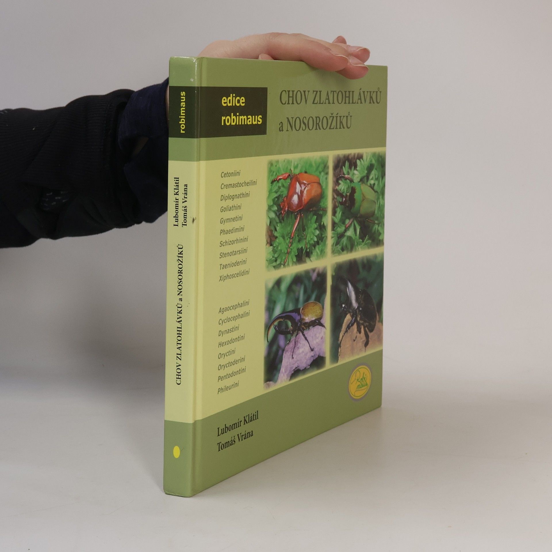 Tomáš Vrána Chov zlatohlávků a nosorožíků