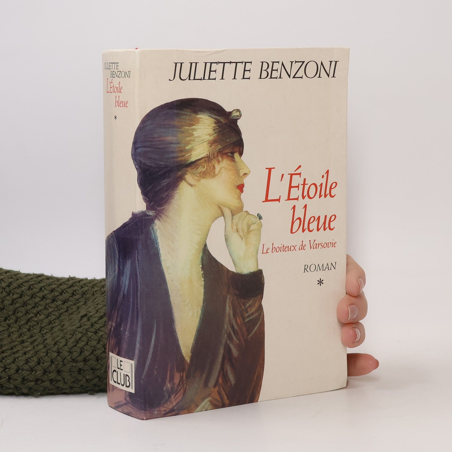 Juliette Benzoniová L’étoile bleue.