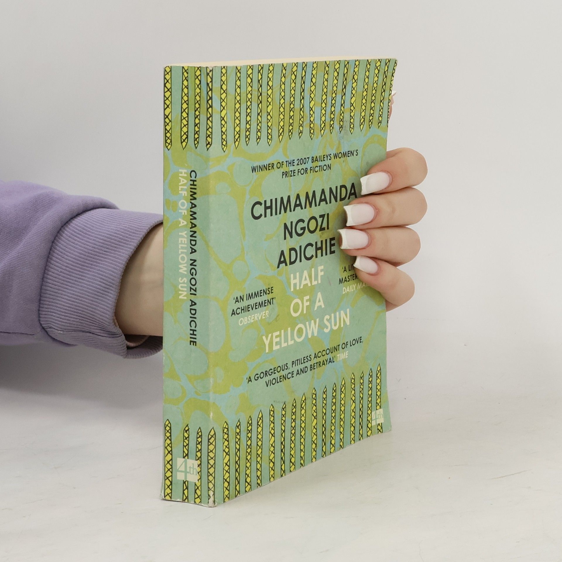 Chimamanda Ngozi Adichie Half of a Yellow Sun