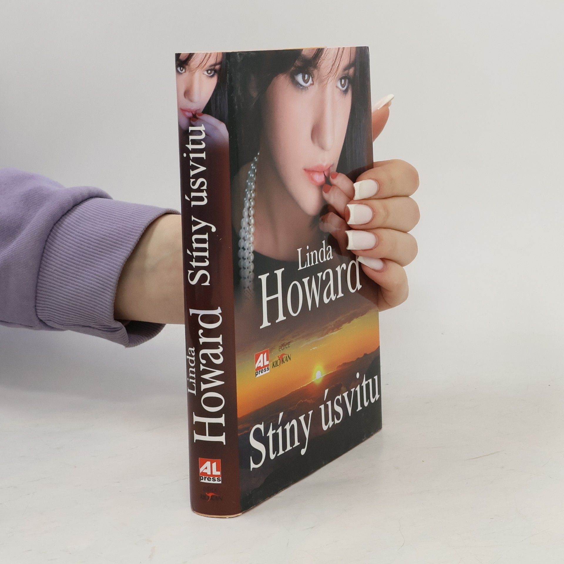 Linda Howard Stíny úsvitu