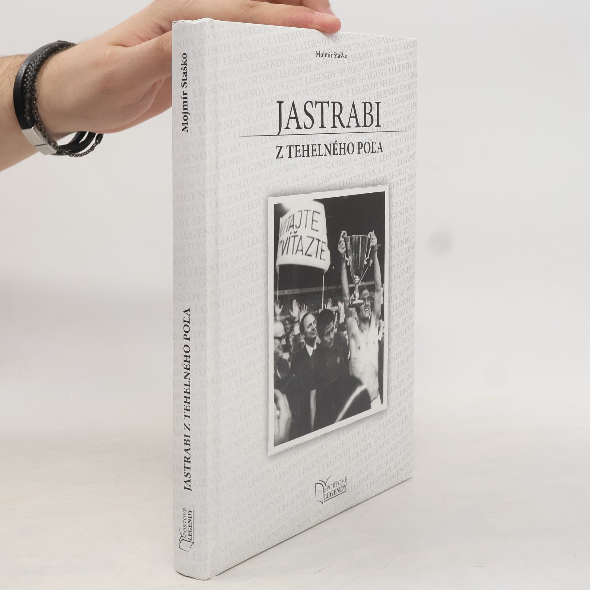 Mojmír Staško Jastrabi z tehelného poľa