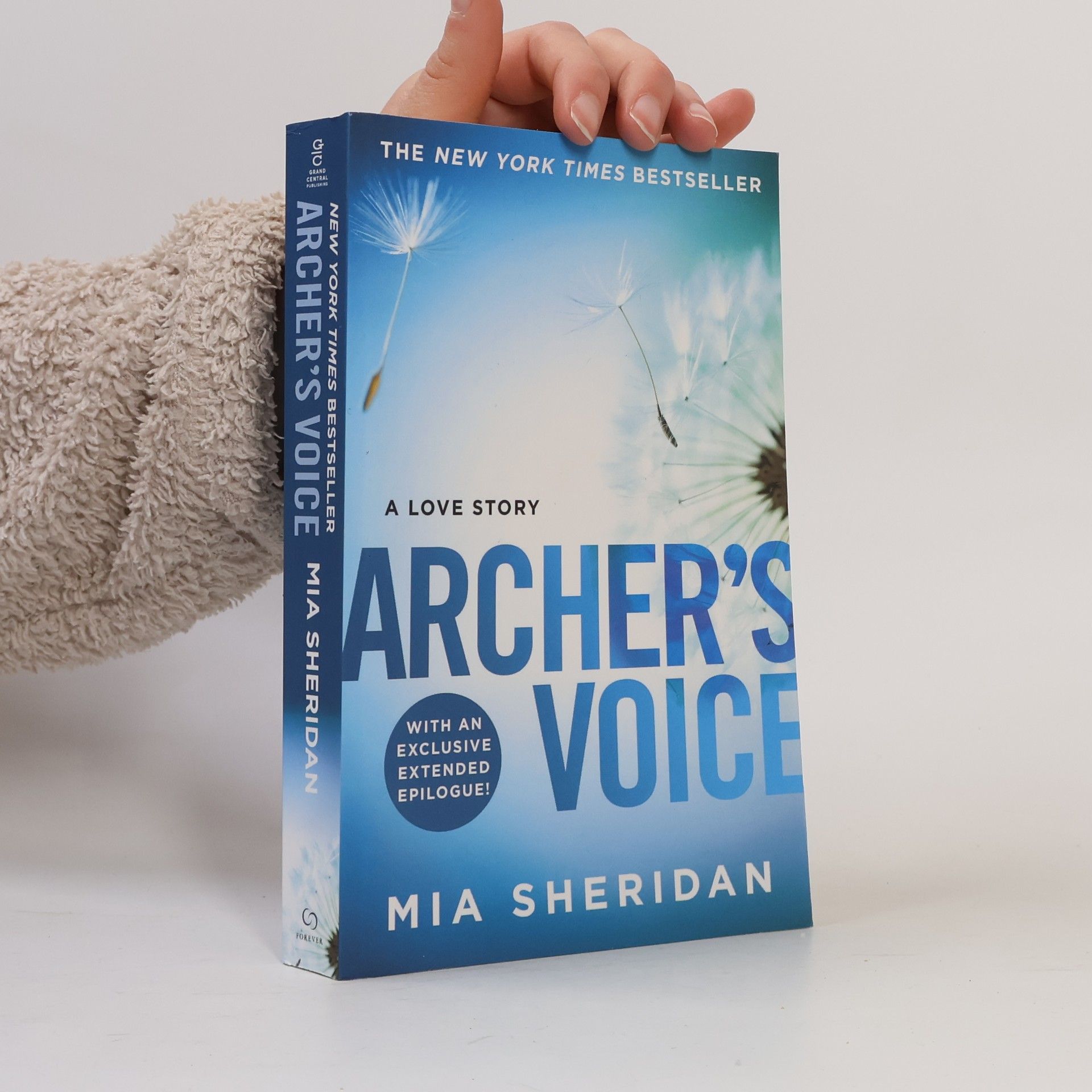 Mia Sheridan Archer's Voice