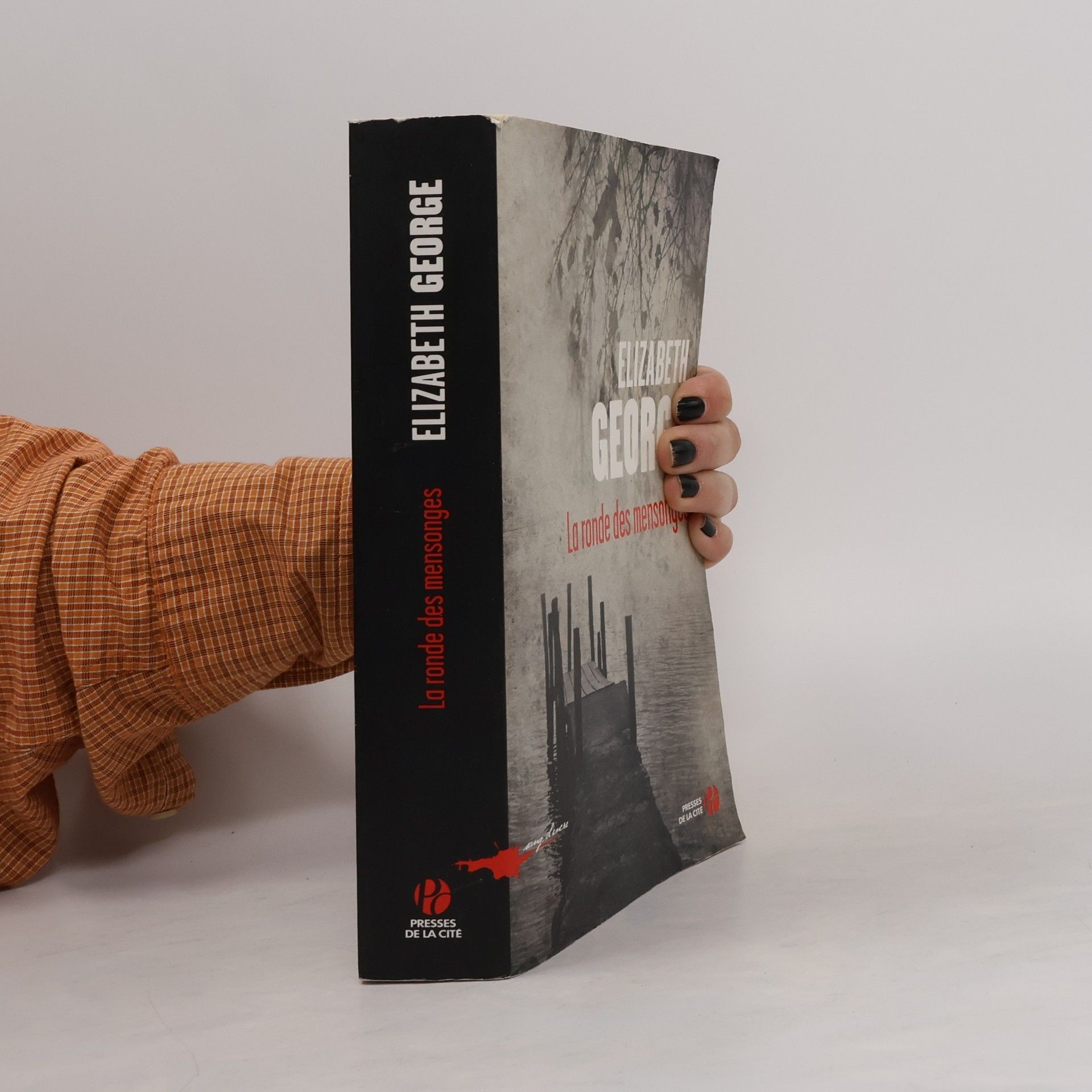 Elizabeth George La ronde des mensonges