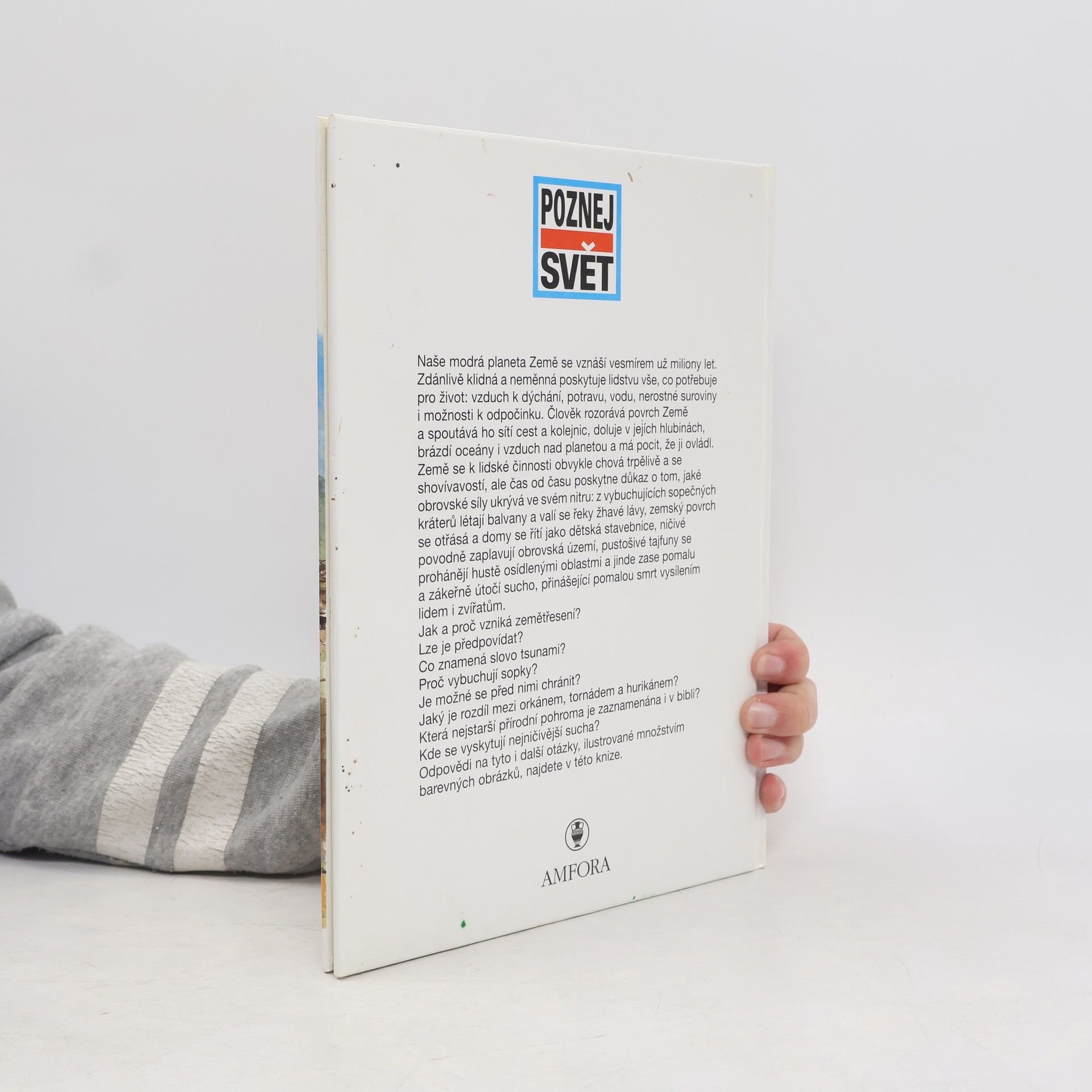 Various authors Poznej svět 3. Přírodní katastrofy