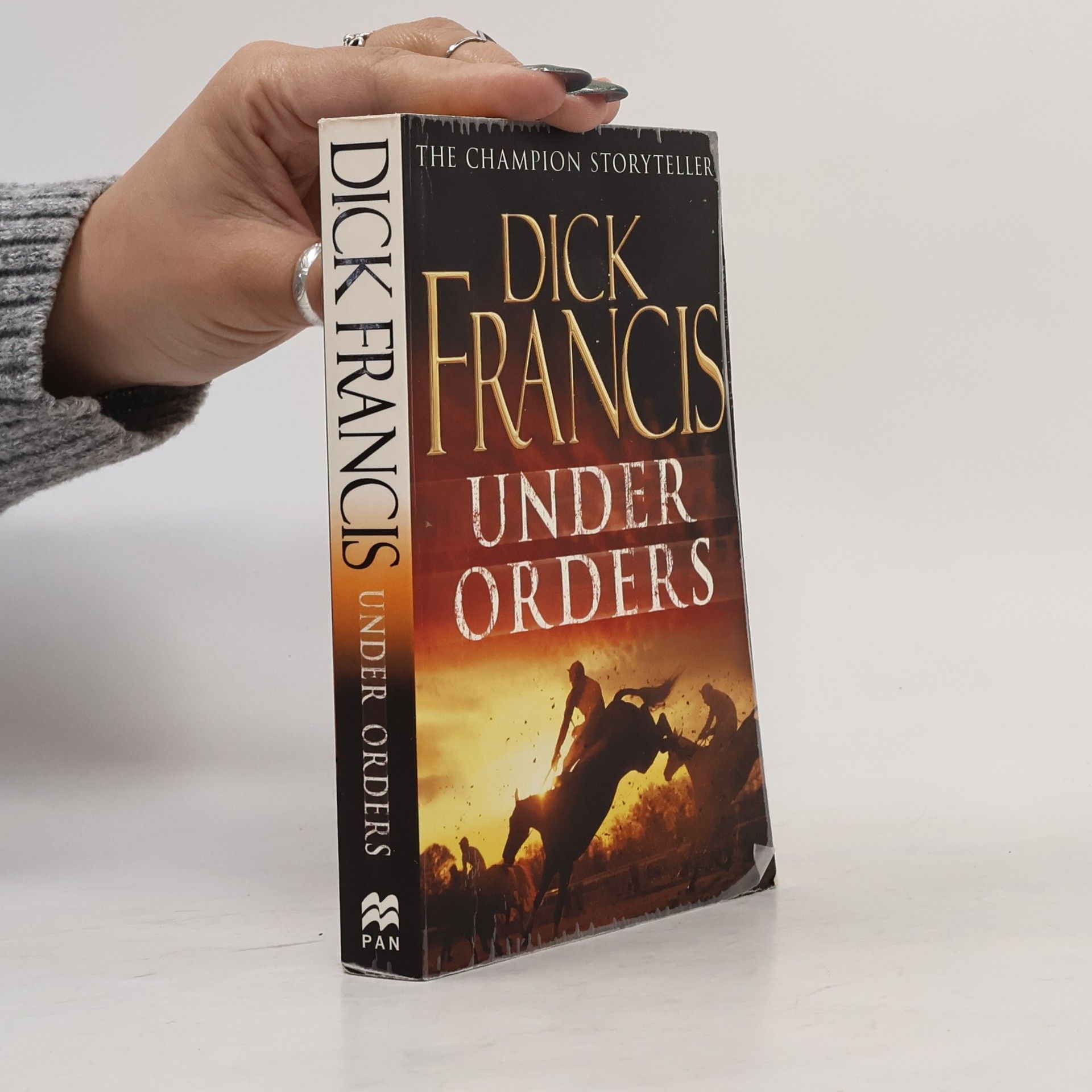 Dick Francis Under orders